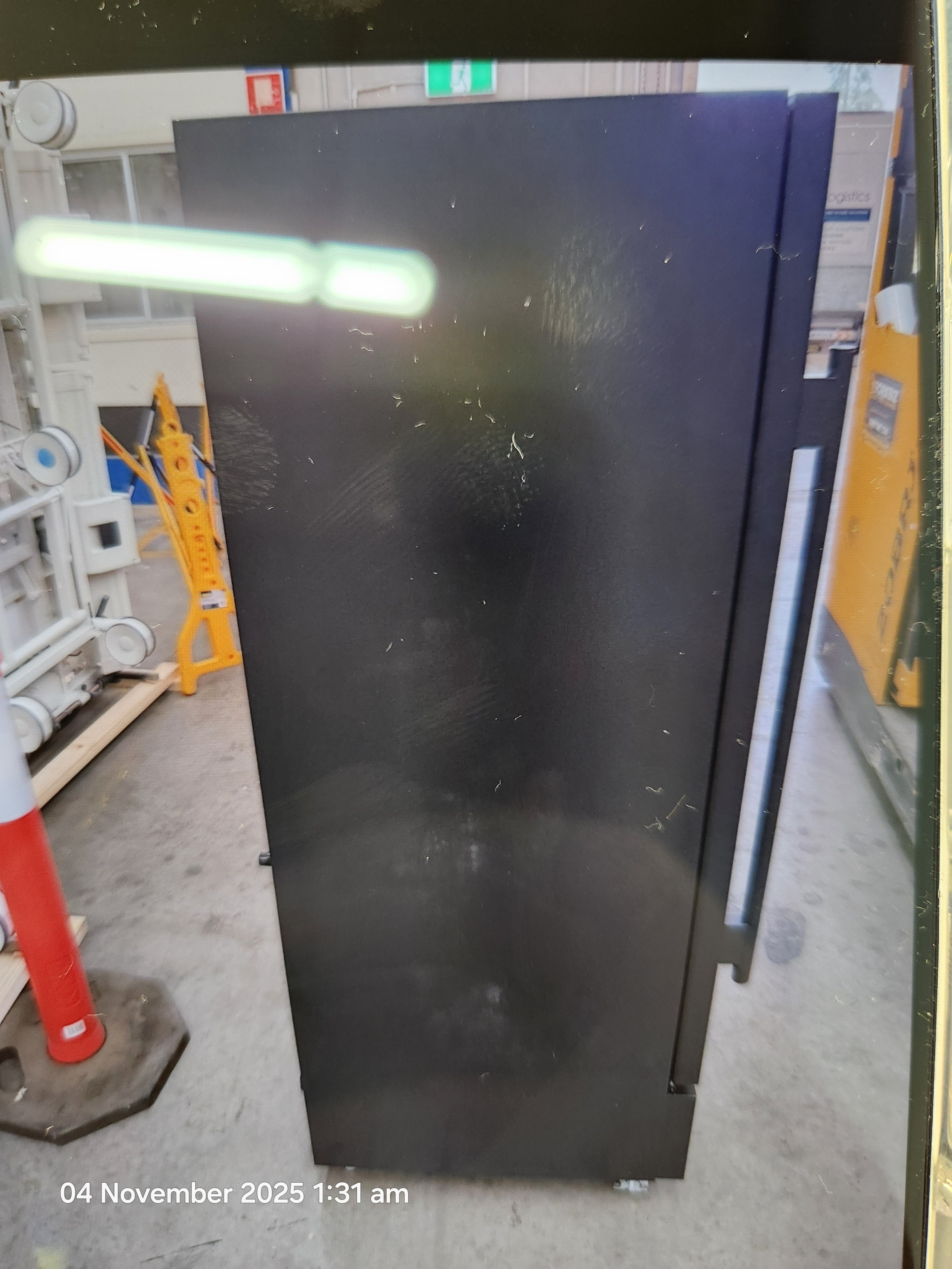 CLEARANCE - BME300N-A 1 Glass Door Display Fridge - BME300N-A-QA250510522