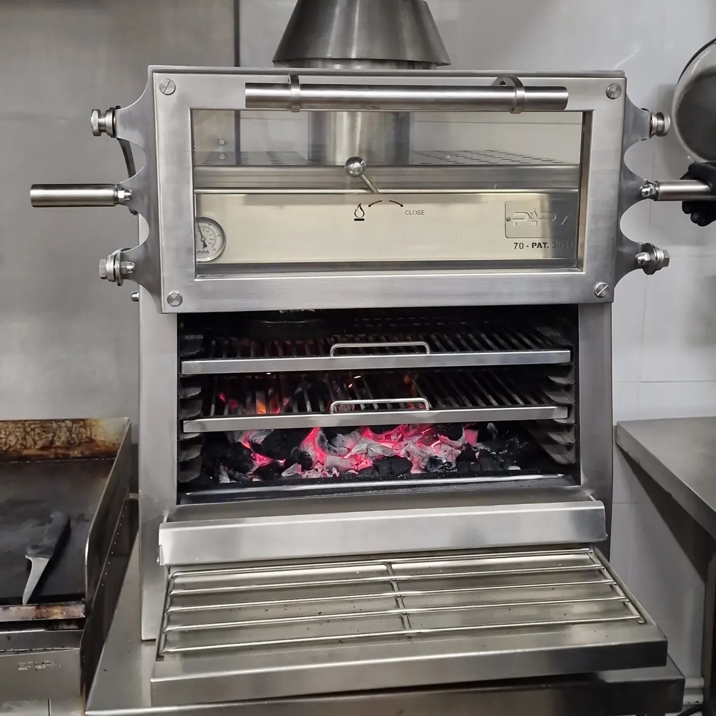 Pira 70 Silver ED Charcoal Oven - 450.107