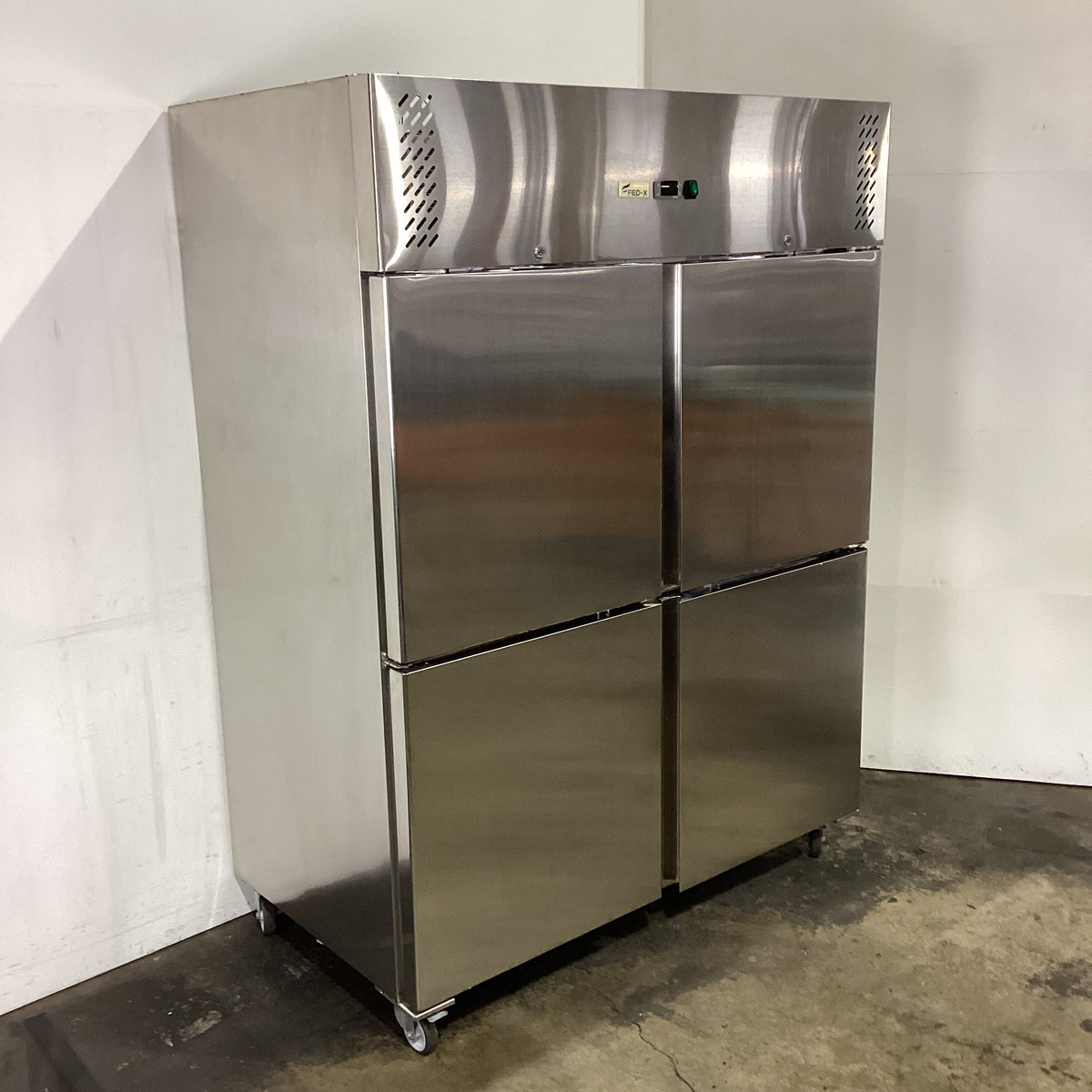 FED-X XURC1410S2V Upright Fridge - 784417