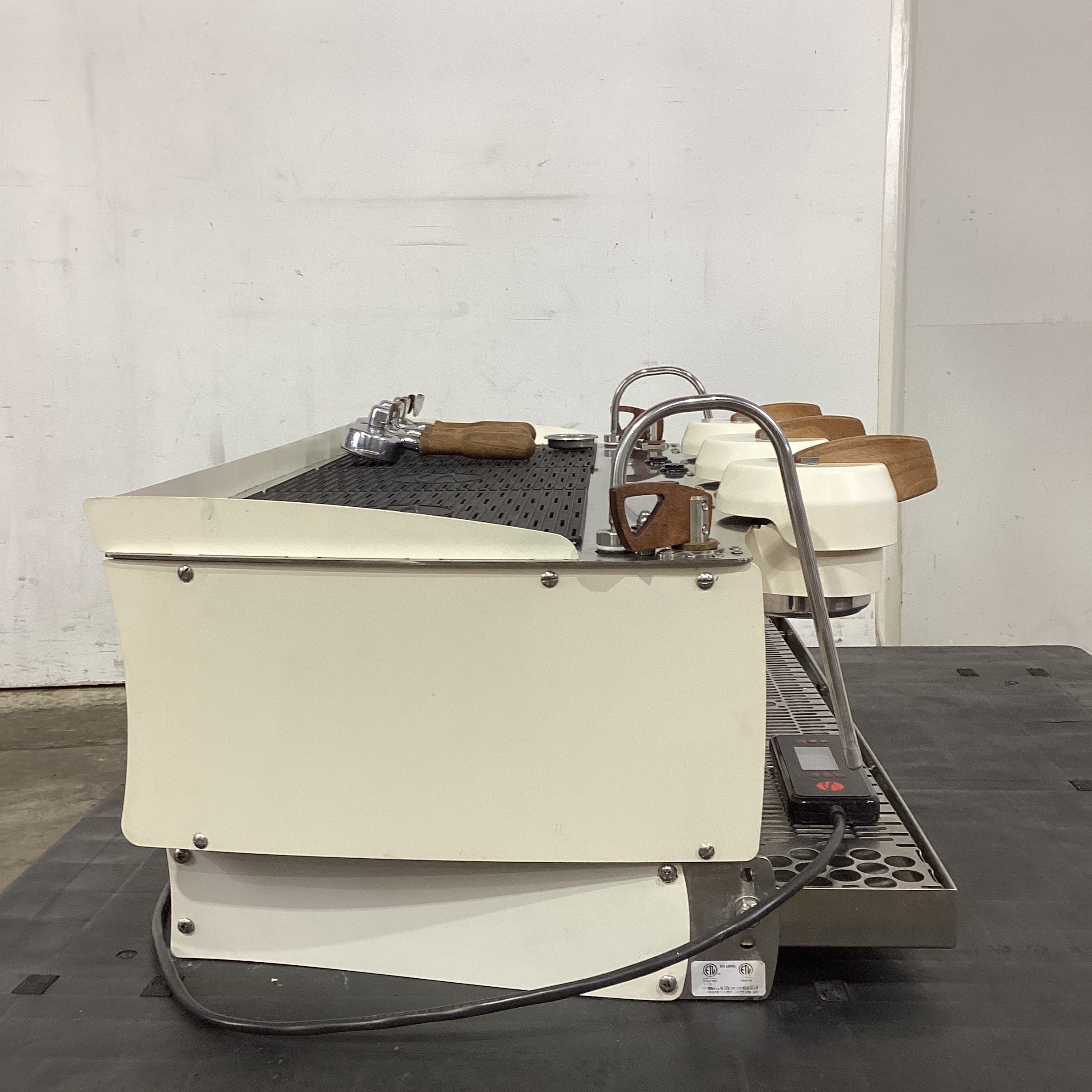 Synesso S300 S Series 3 Group Coffee Machine - 785359