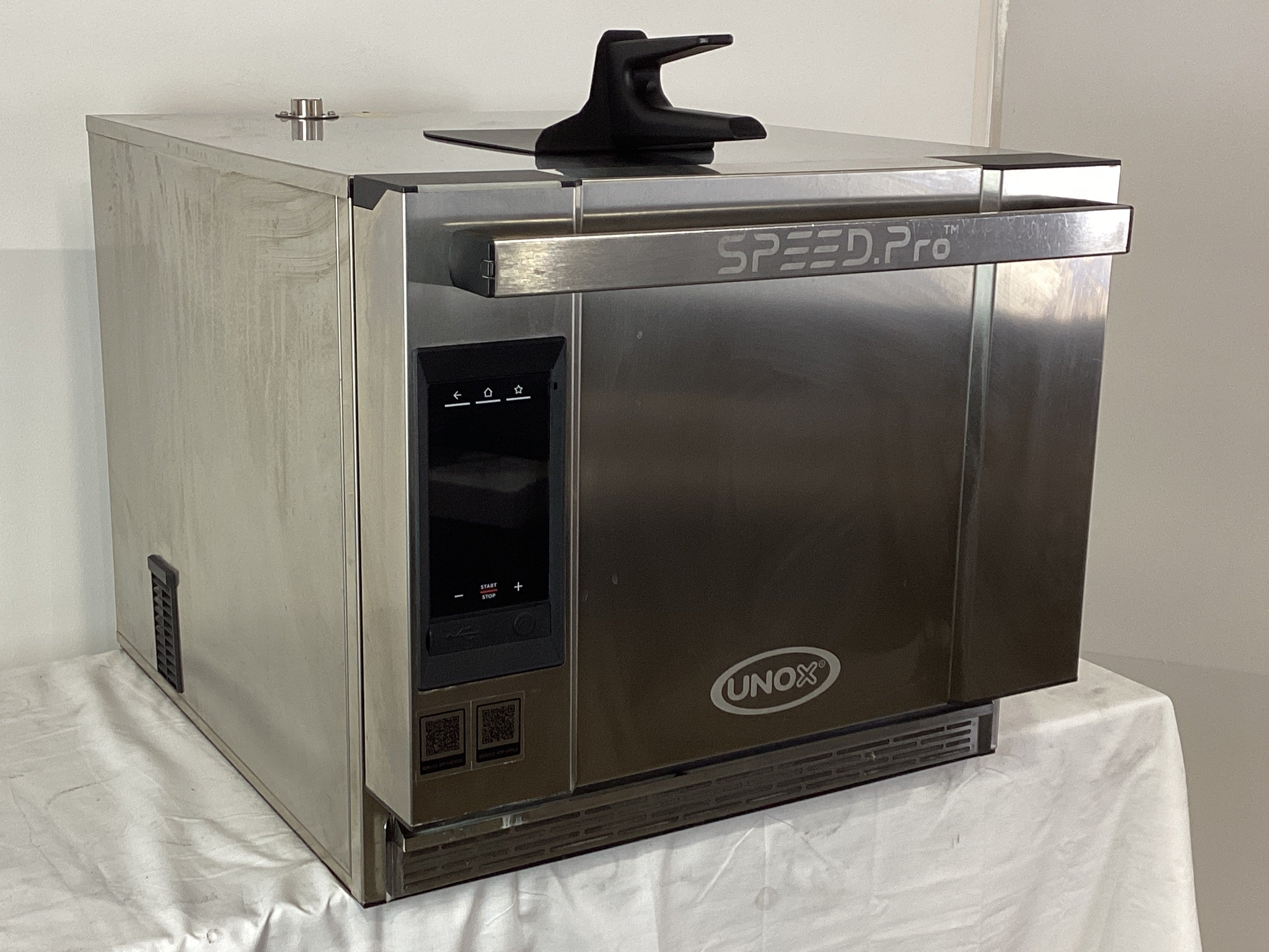 Unox XESW-03HS-MDDN Speed Oven - 786502