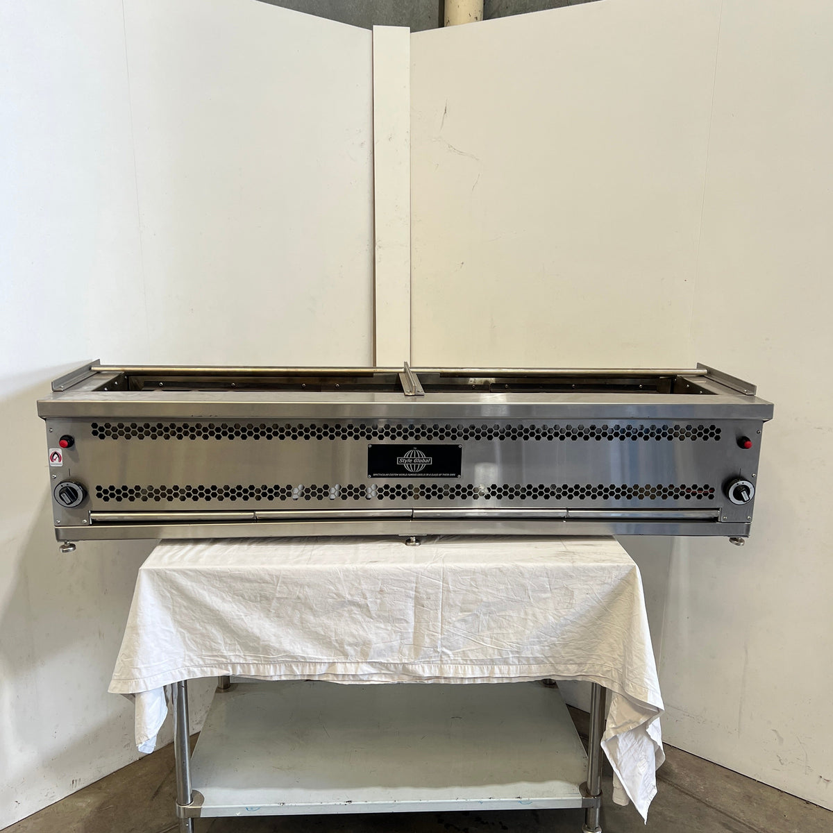 Style Global LGROBG-1800 Robata / Yakatori Style Grills - 830917