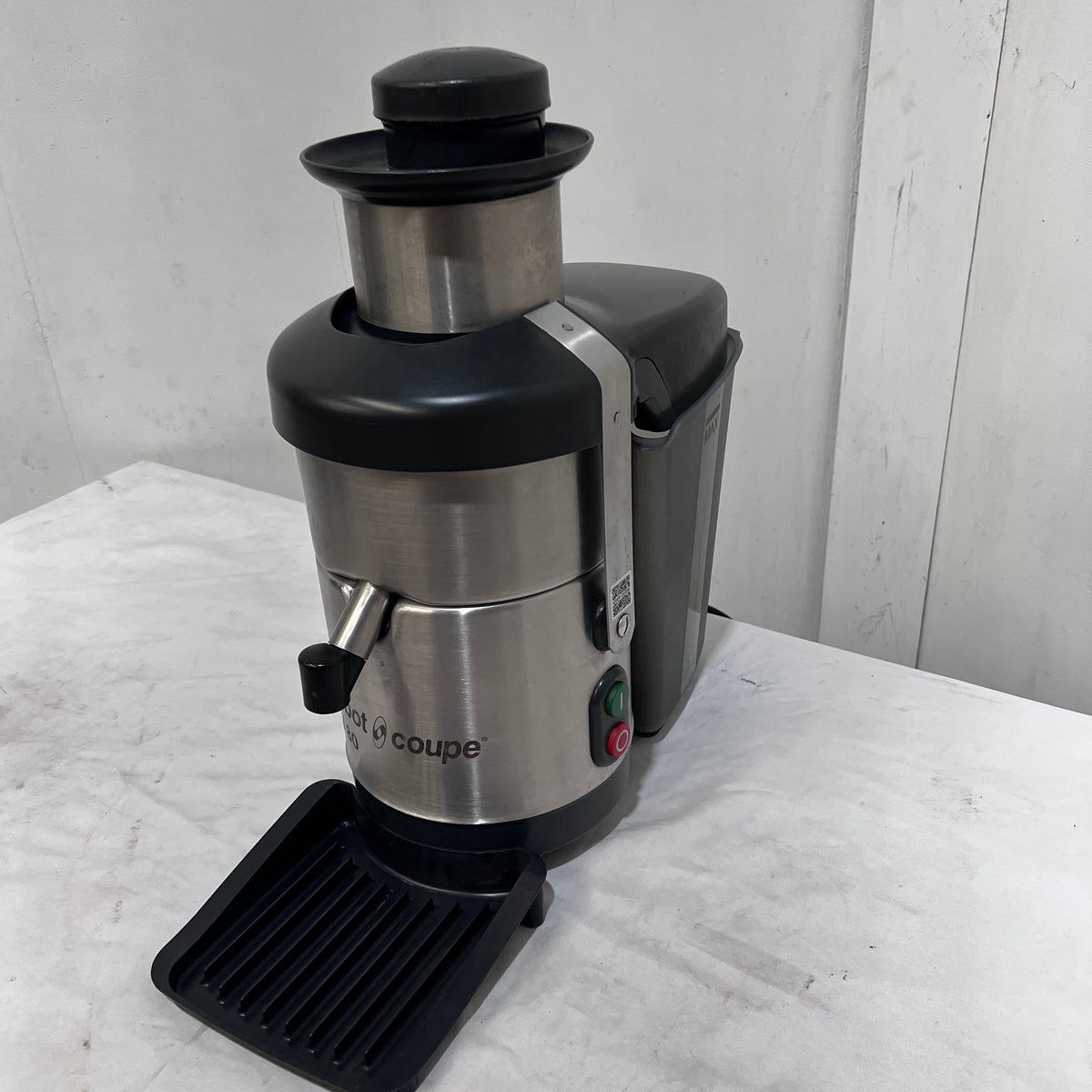 Robot Coupe J80 Automatic Juice Extractor - 831420