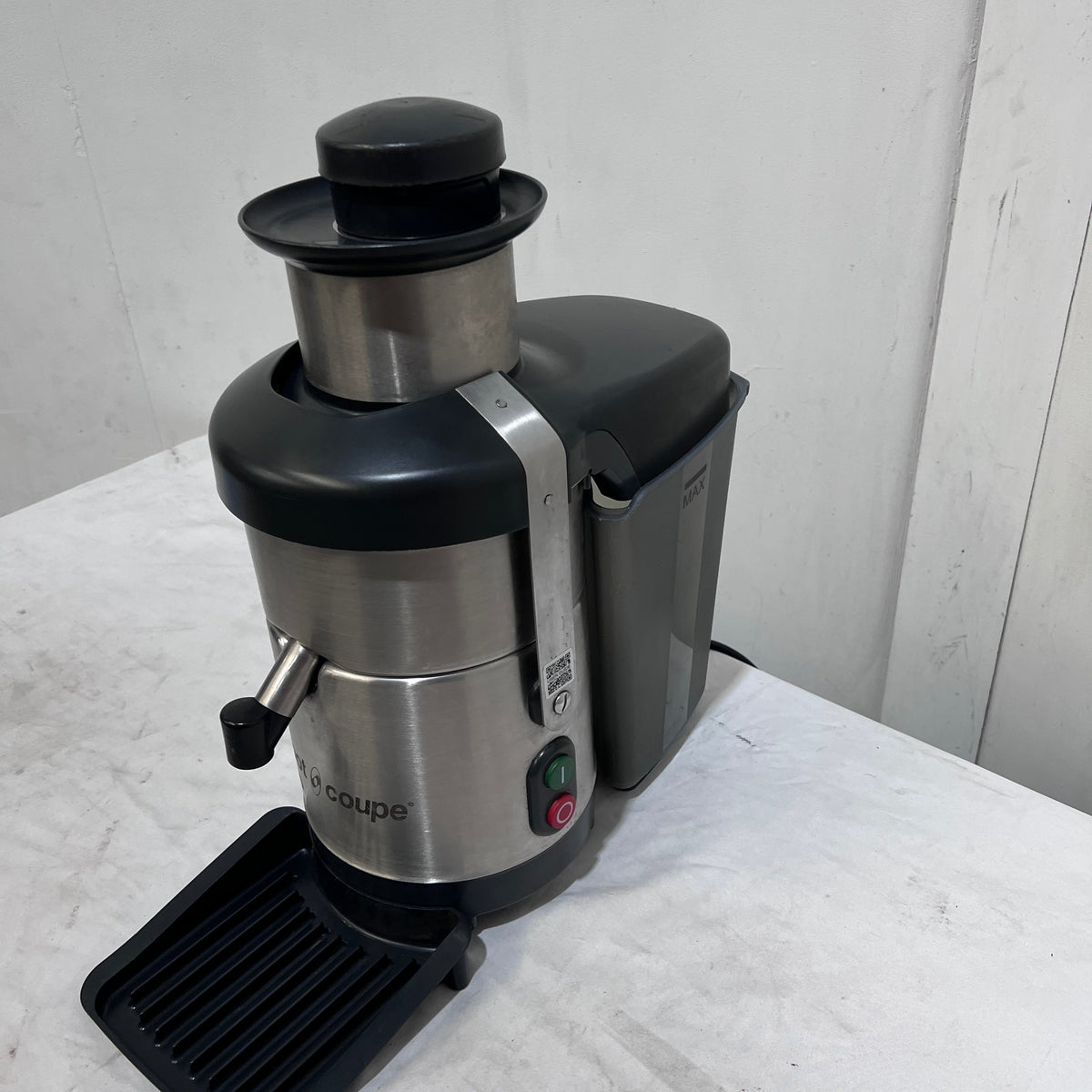 Robot Coupe J80 Automatic Juice Extractor - 831420