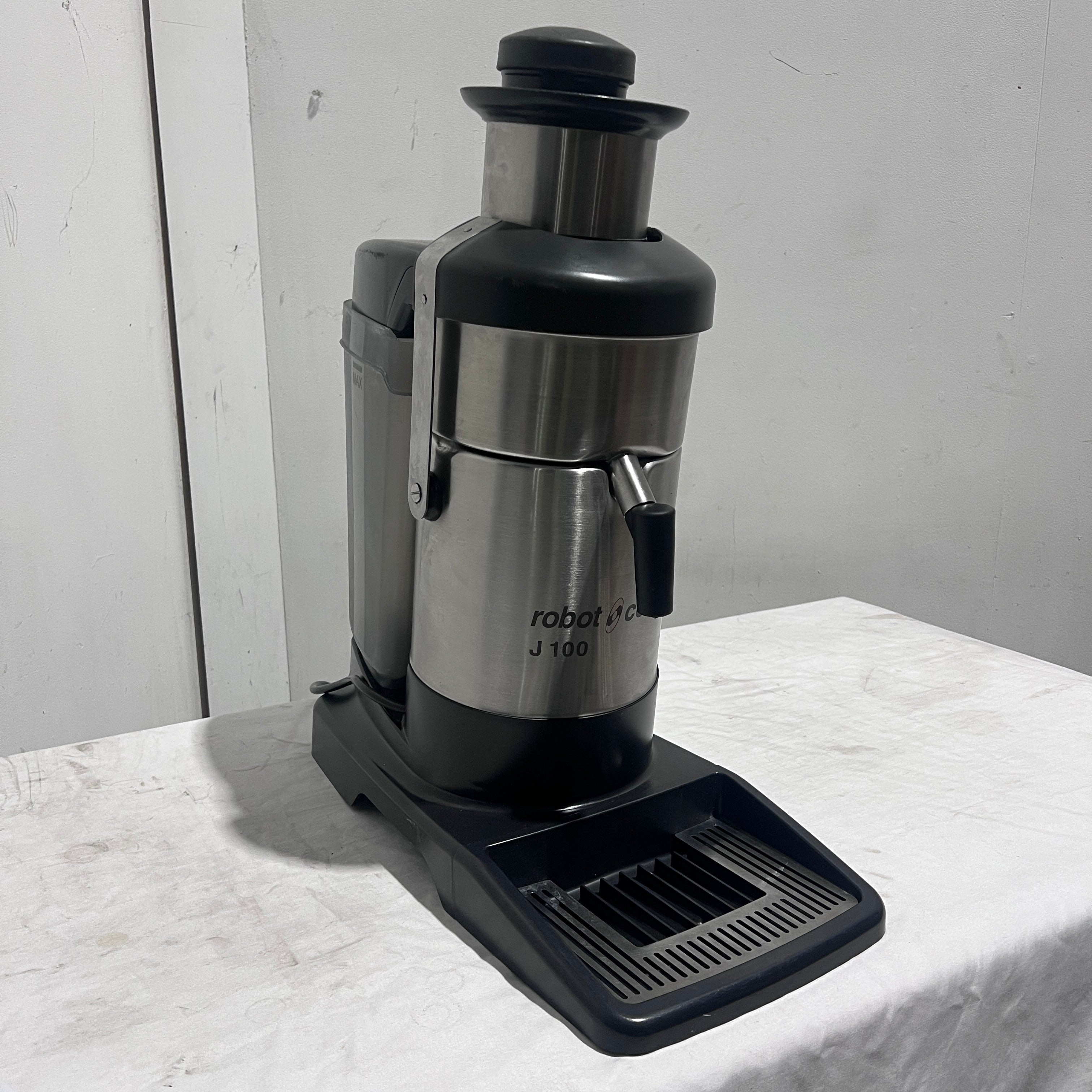 Robot Coupe J100 Juicer - 840459