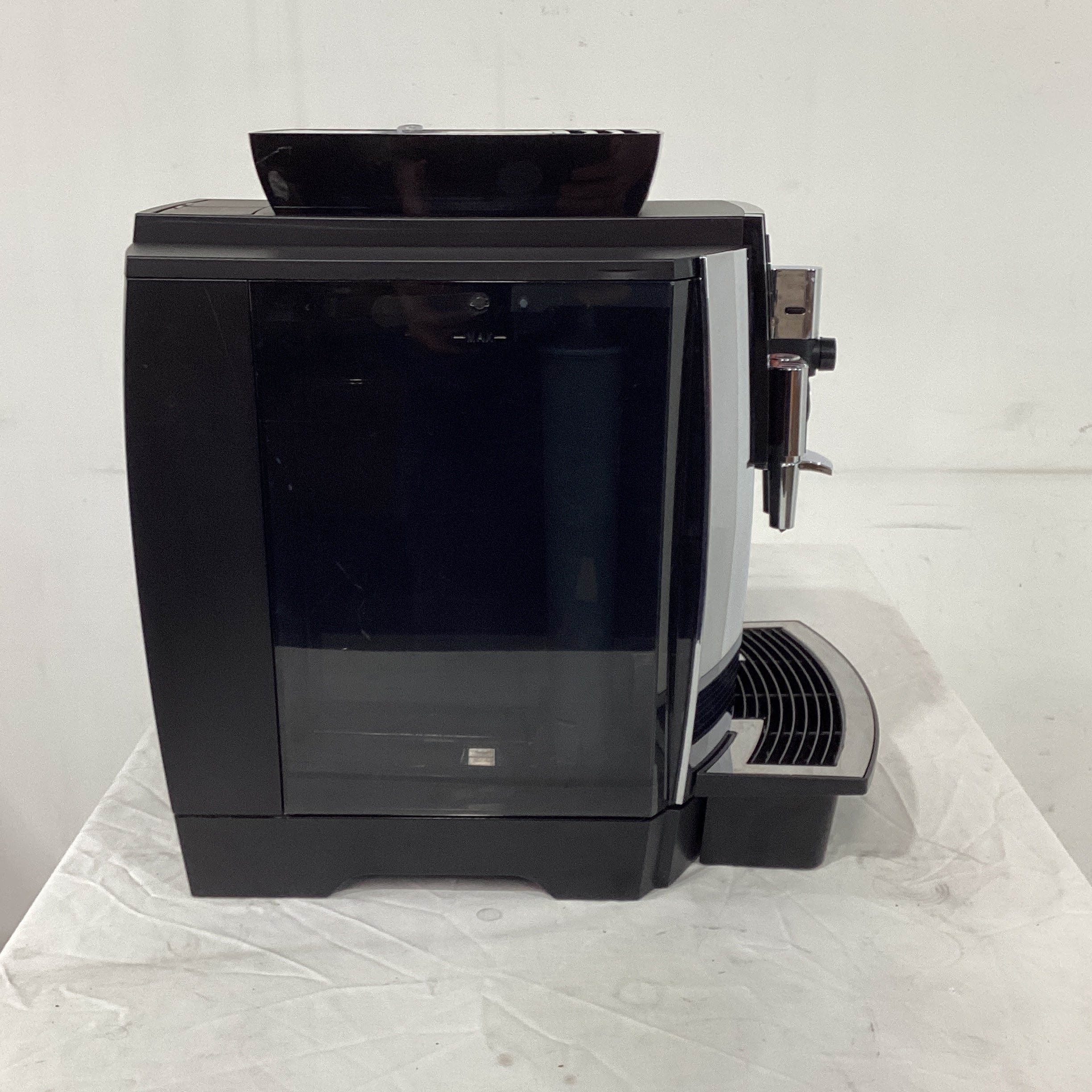 Jura WE8 Automatic Coffee Machine - 846037