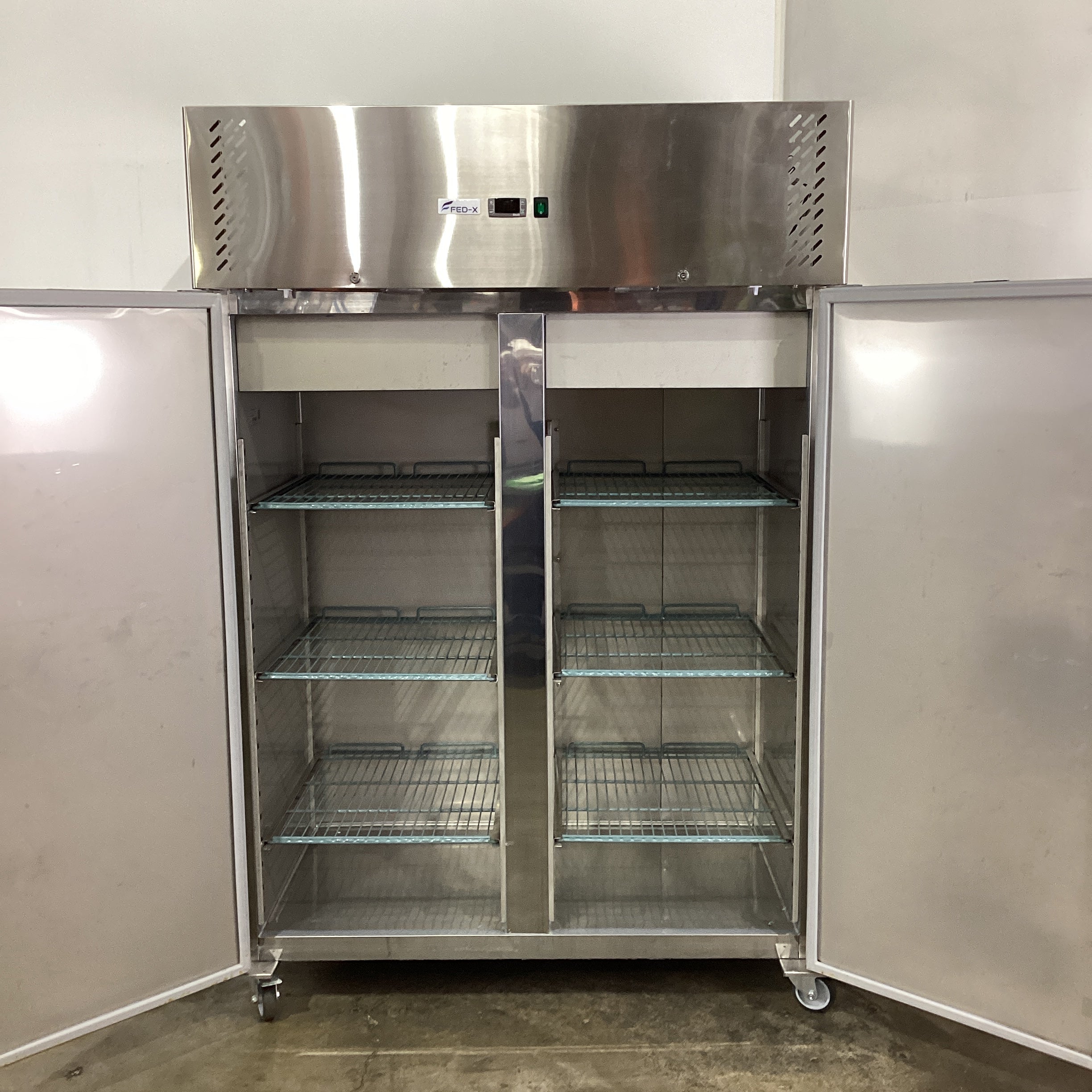FED-X XURC1200SFV Upright Fridge - 849198