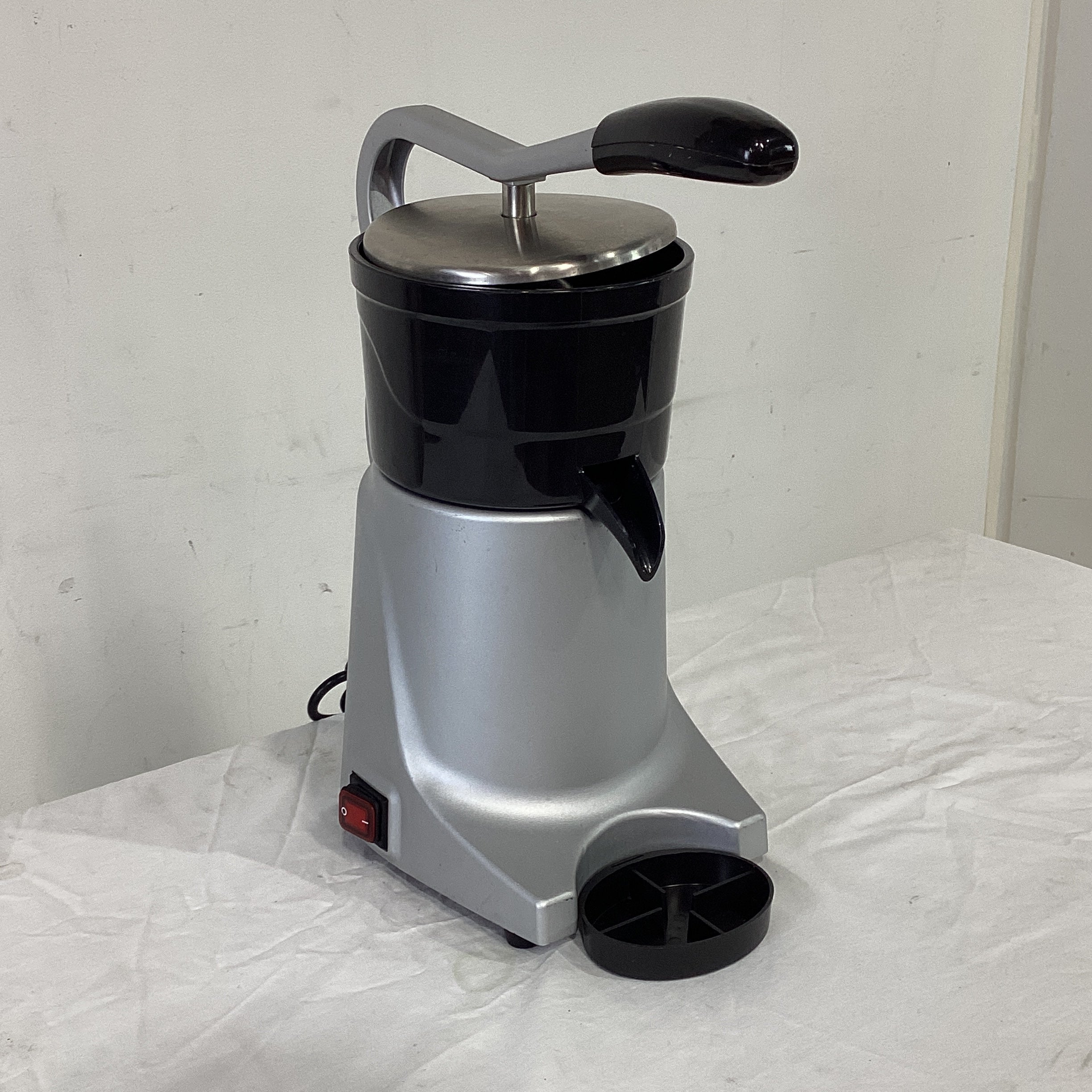 Yasaki CJ-50AH Citrus Juicer - 859915