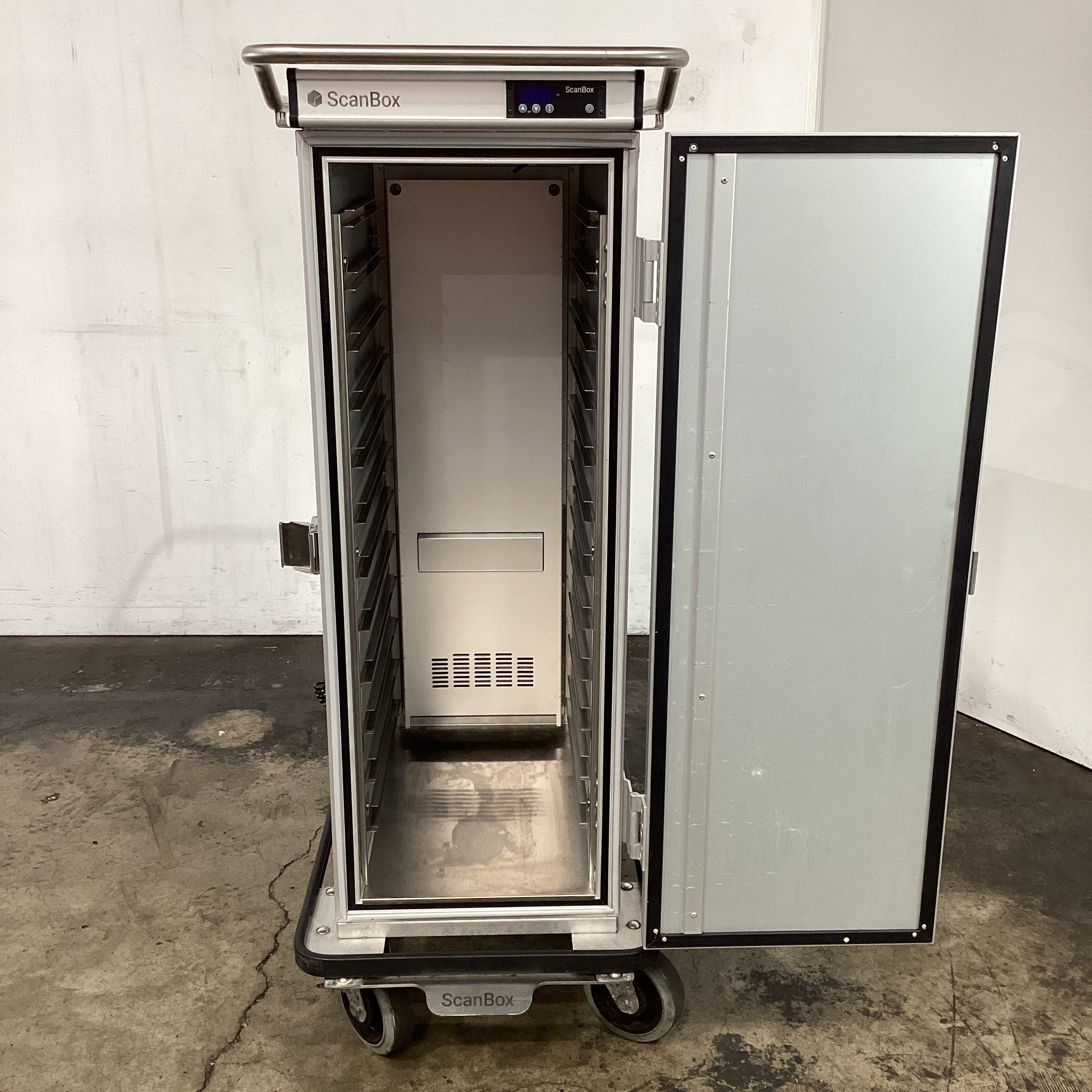 Scanbox Ergo Line AC12 Refrigerated Transport Box - 866032
