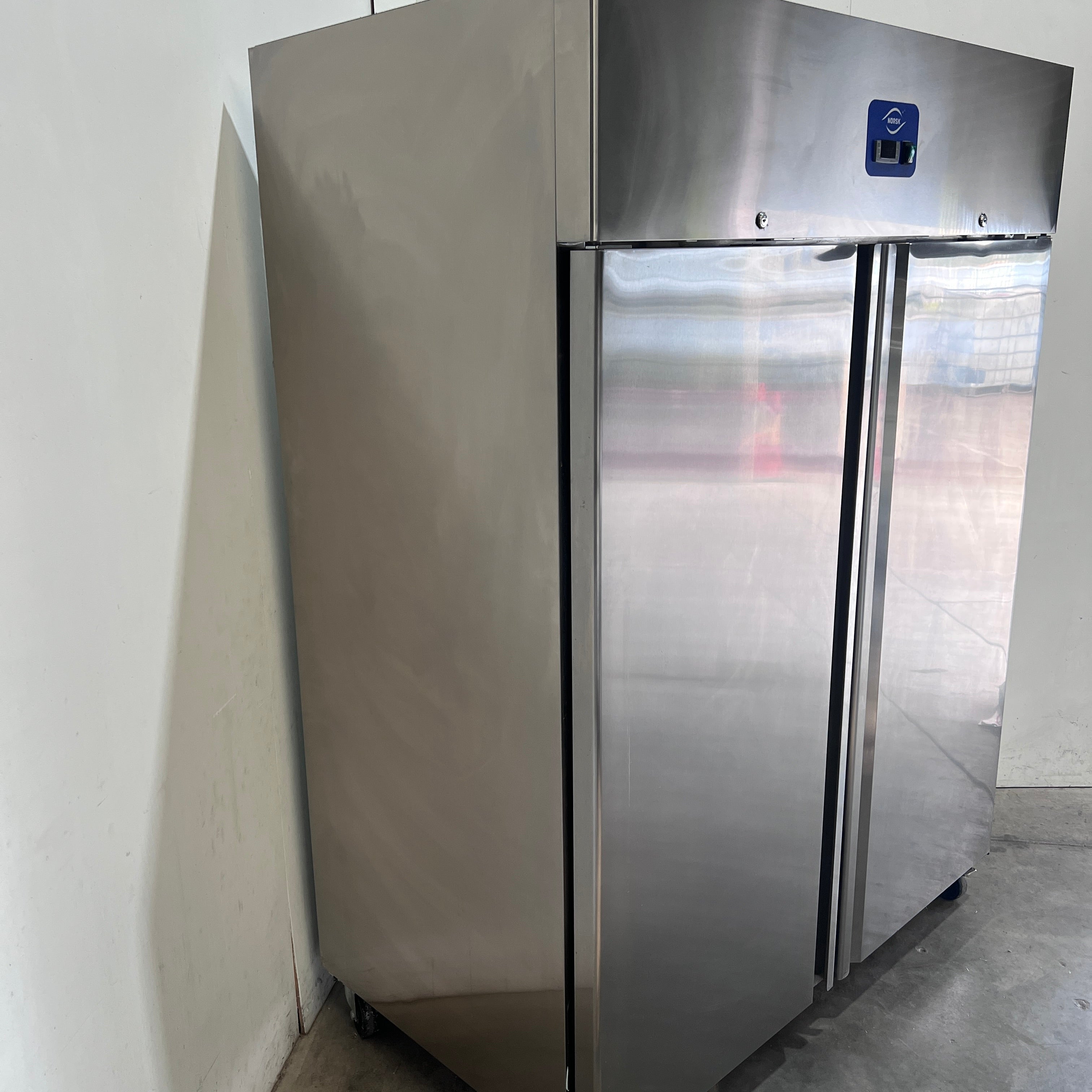 Norsk NSK-1410TN Upright Fridge - 868383