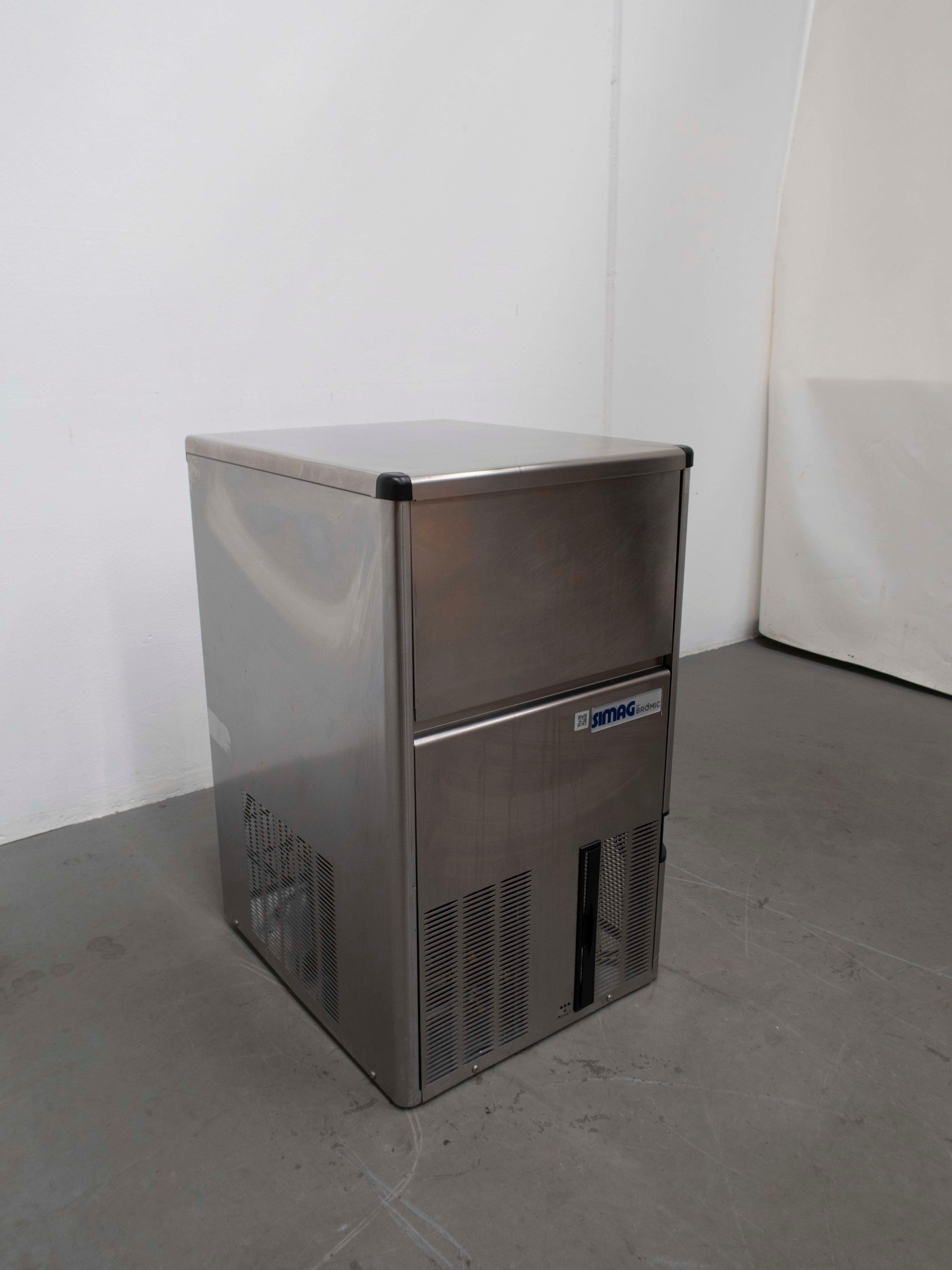 Bromic IM0043SSC Ice Machine - 873661