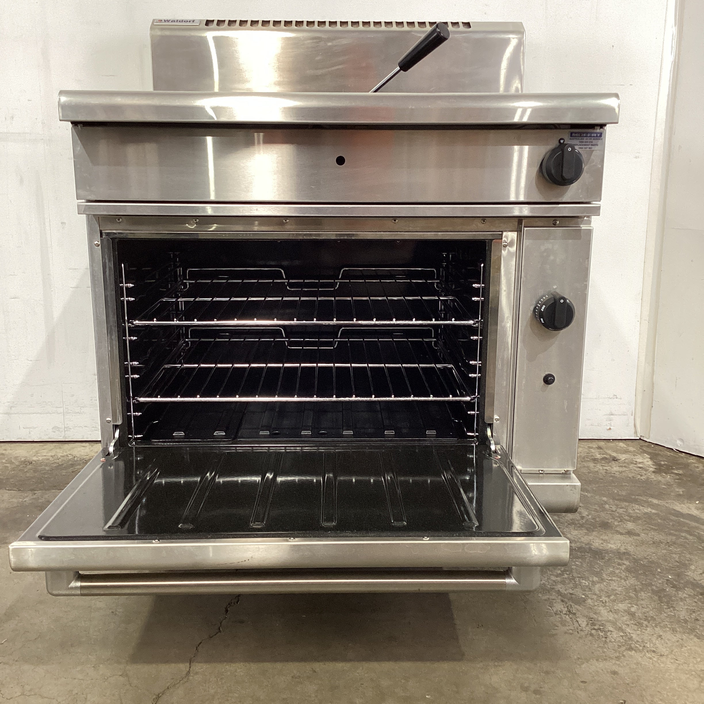 Waldorf RN8110G Target Top Range Oven - 875477