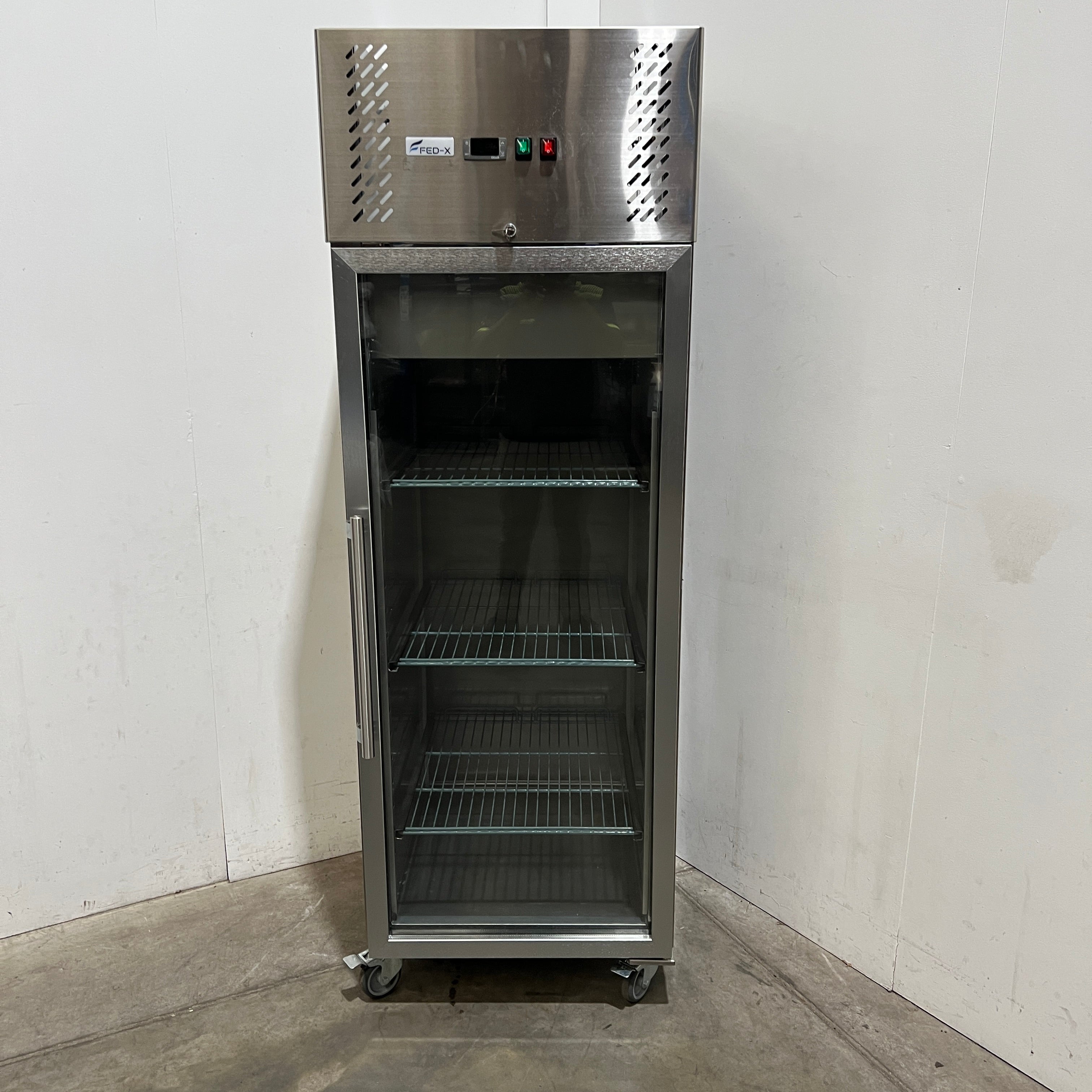 Thermaster XURC600G1V Upright Fridge - 880733