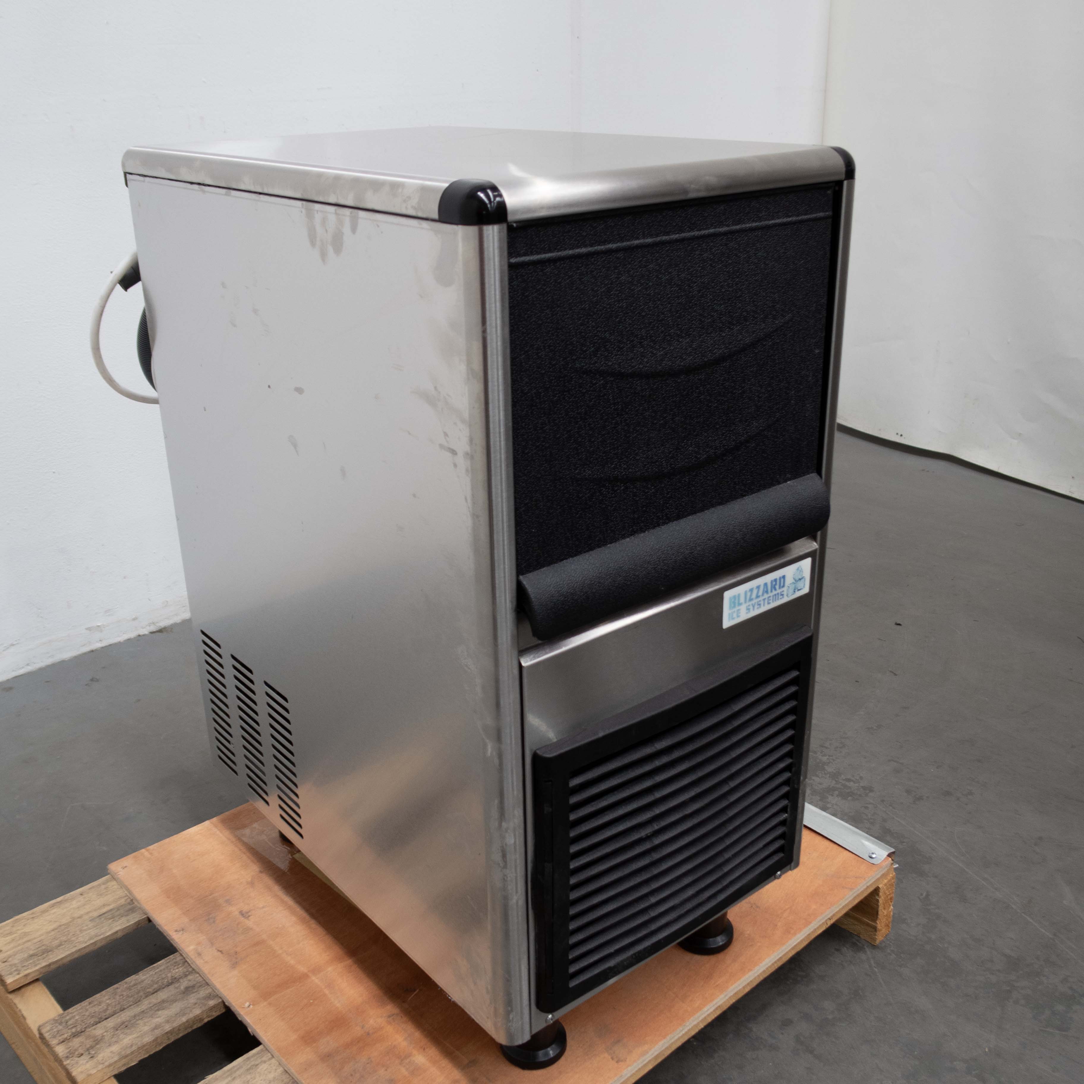 Blizzard SN-25C Ice Machine - 881606