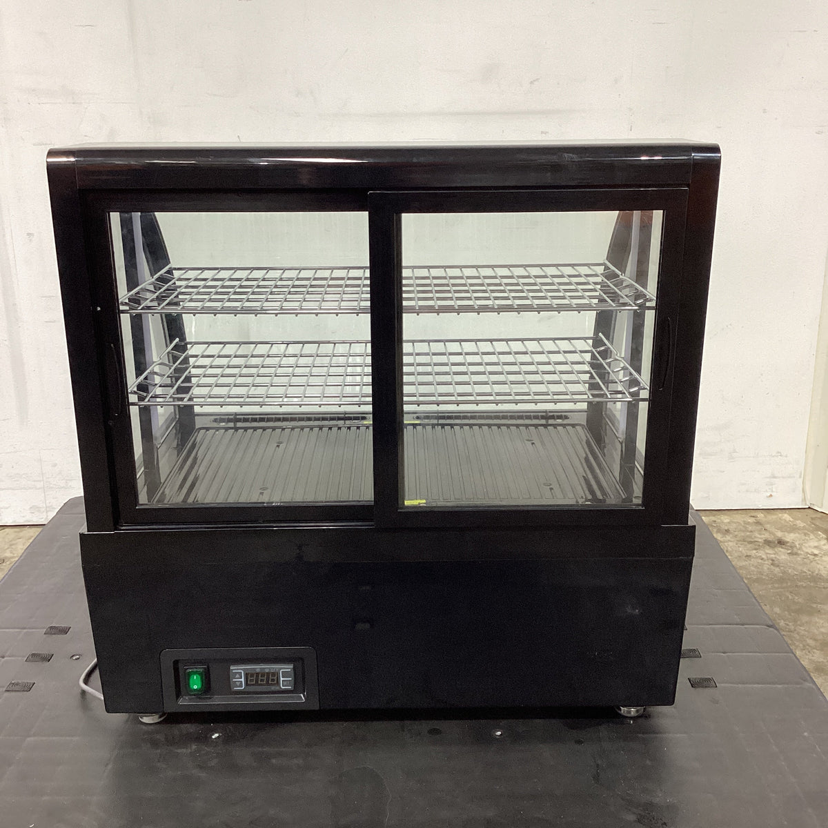 Polar CU636-A Cold Display Fridge - 882197