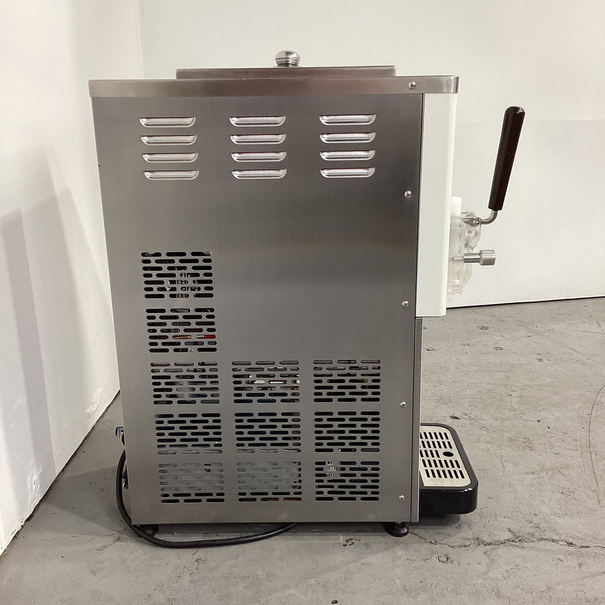 Mama Mia M-50 Soft Serve Machine - 884752