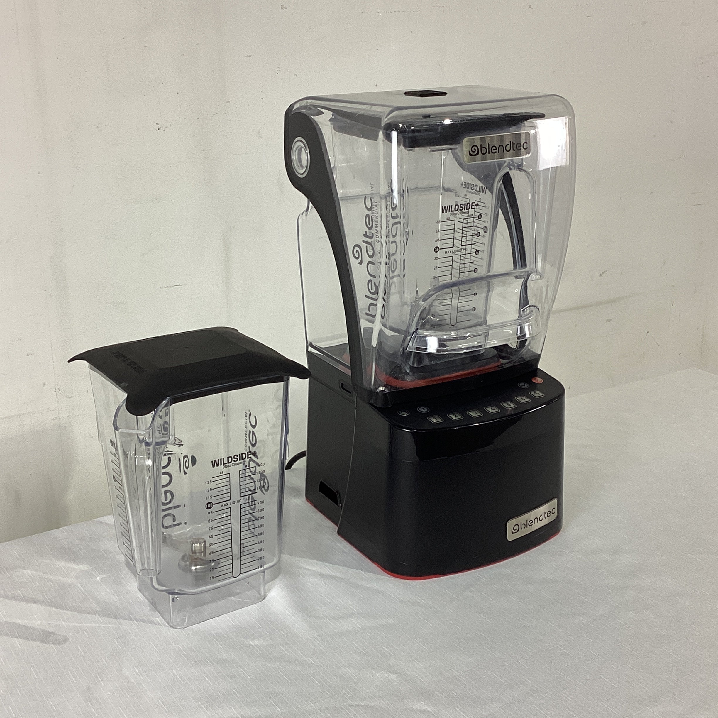 Blendtec Stealth 885 Blender - 884930