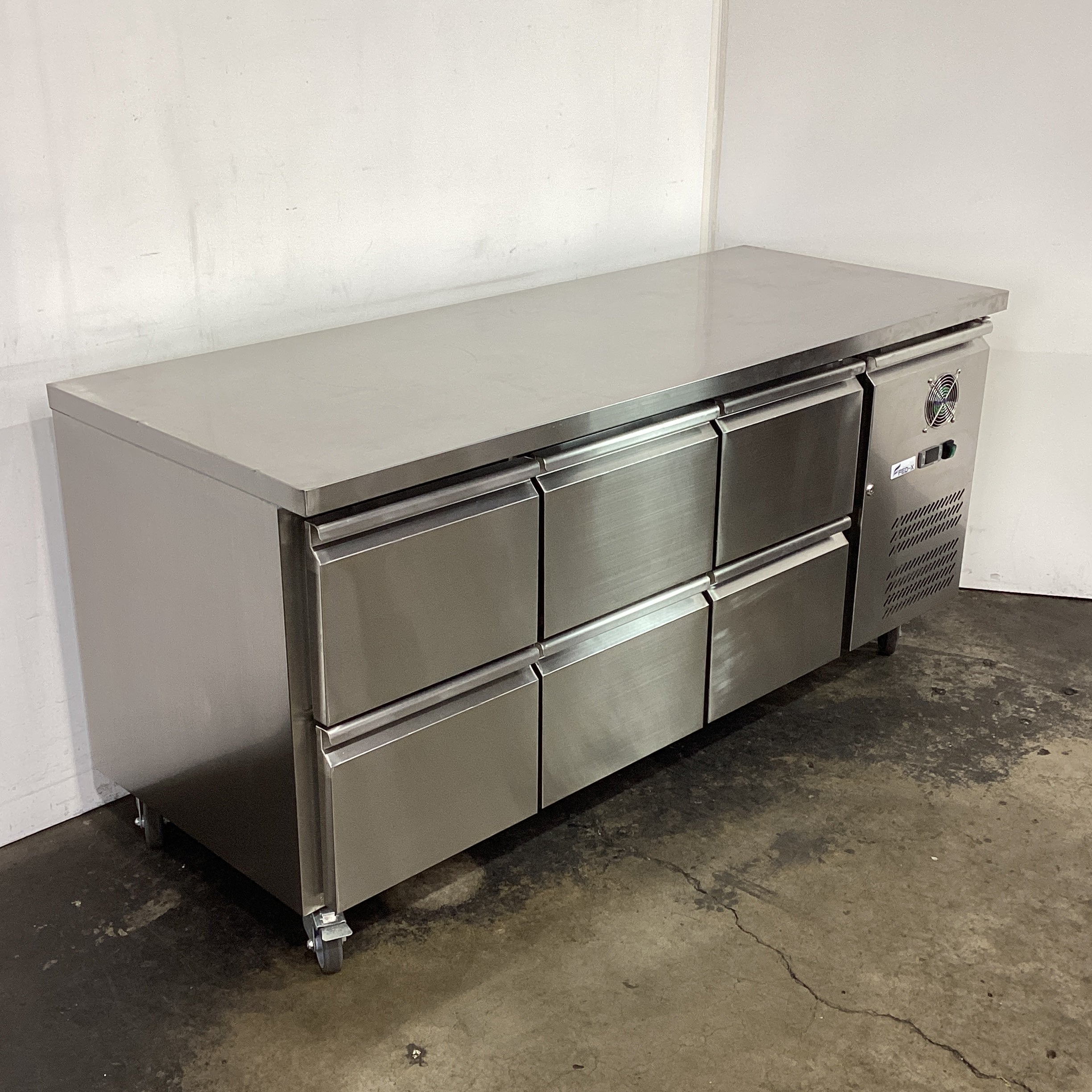 FED-X XUB7C18S3D Undercounter Fridge - 885859