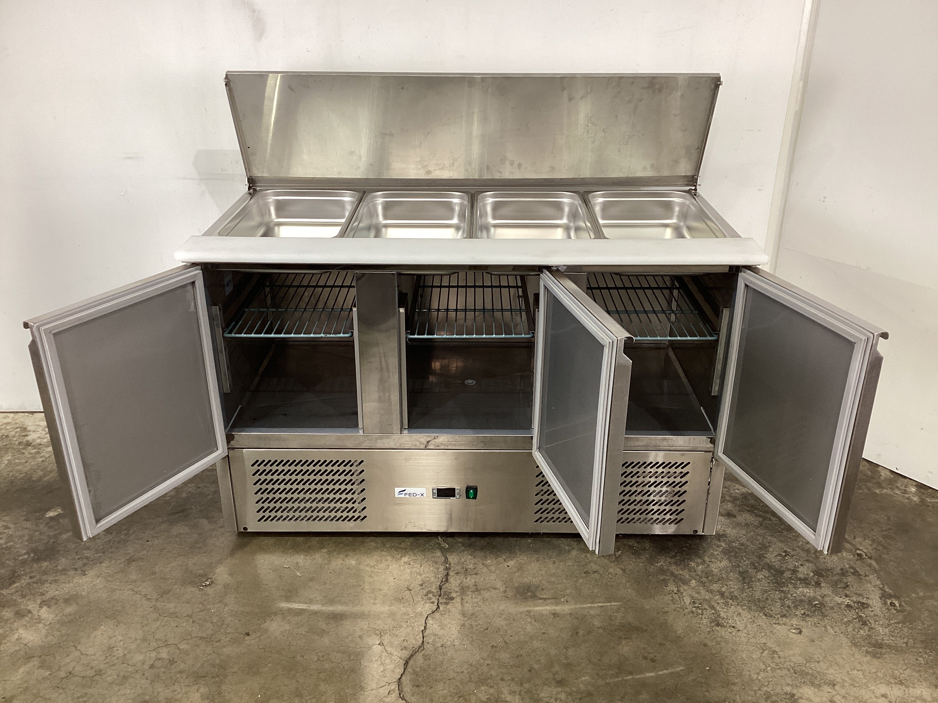FED-X XGNS1300S Salad Prep Fridge - 886756