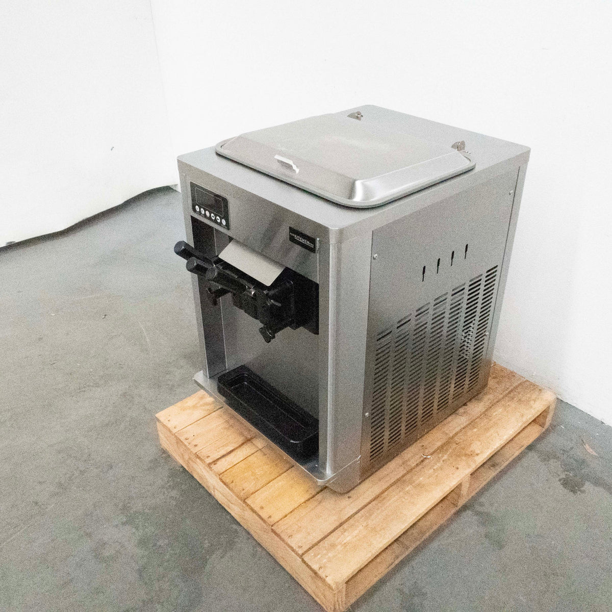 Aus Kitchen Pro AUSKPSS808-1 Ice Cream Machine - 889236