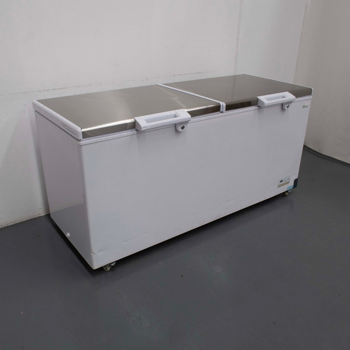 Thermaster SUF1000 Upright Freezer - 895788