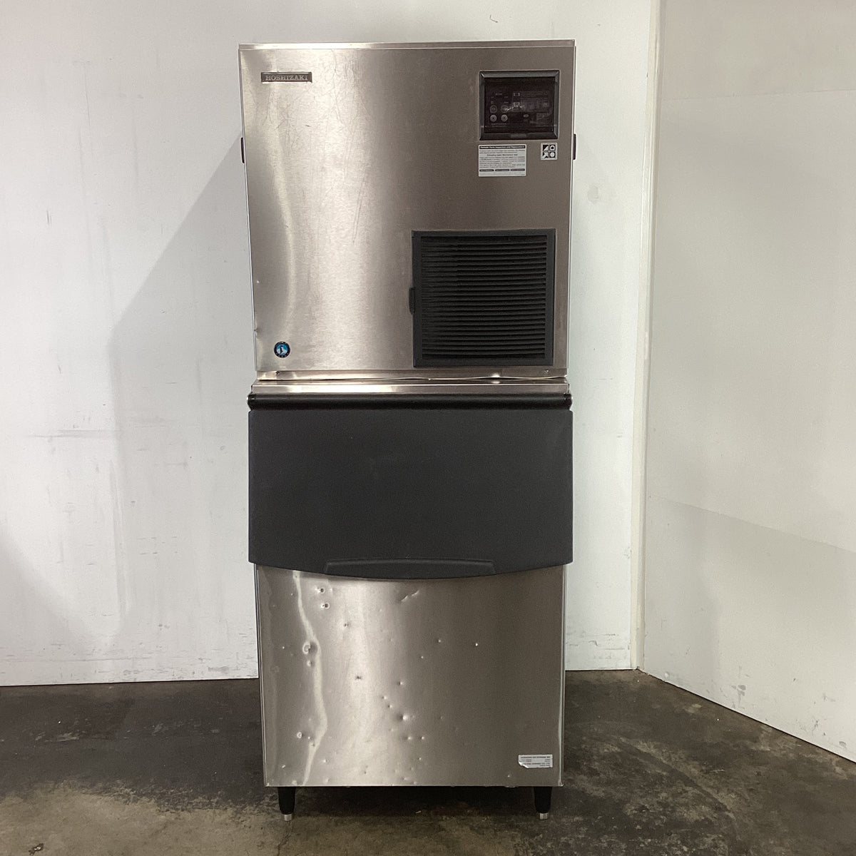Hoshizaki FM-1000AKE Ice Machine + B-501SA Storage Bin - 900187