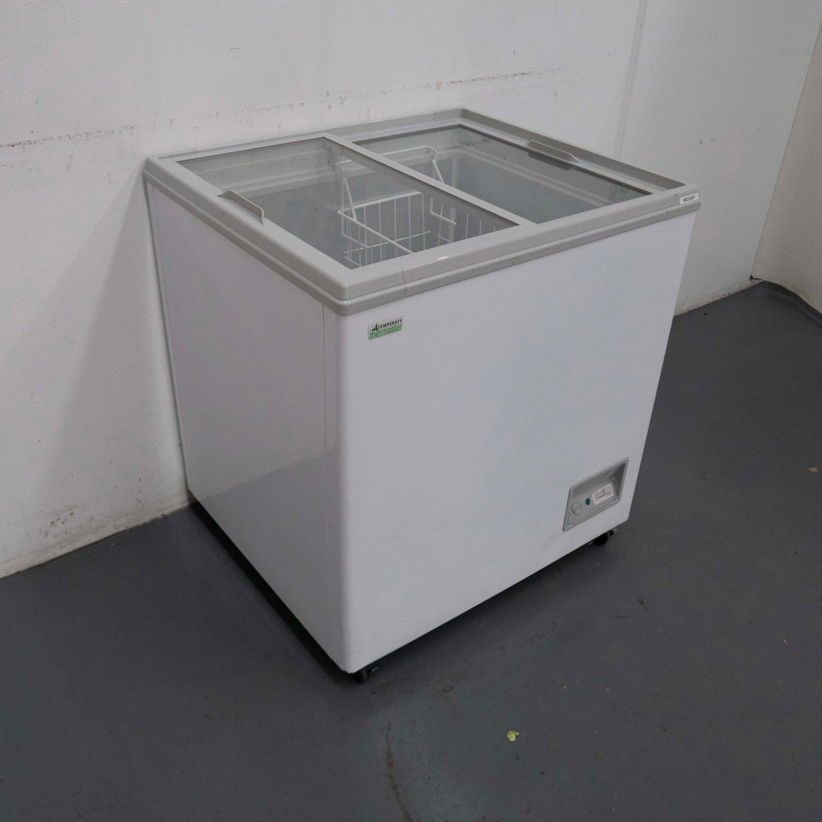 Thermaster WD-200F Chest Freezer - 902952