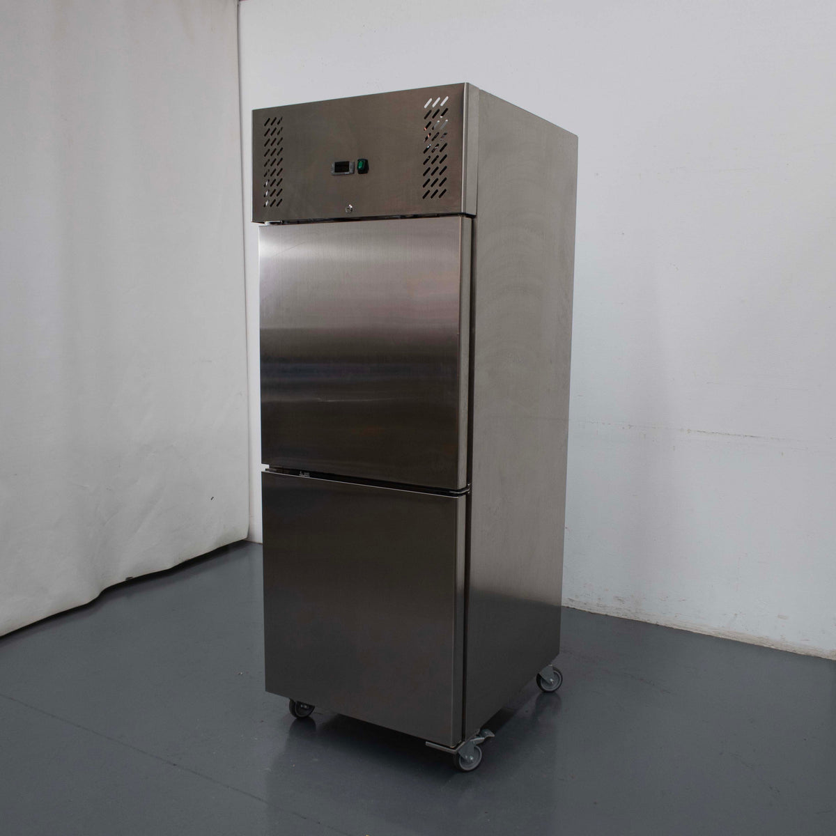 Federal XURC650S1V Upright Fridge - 903104