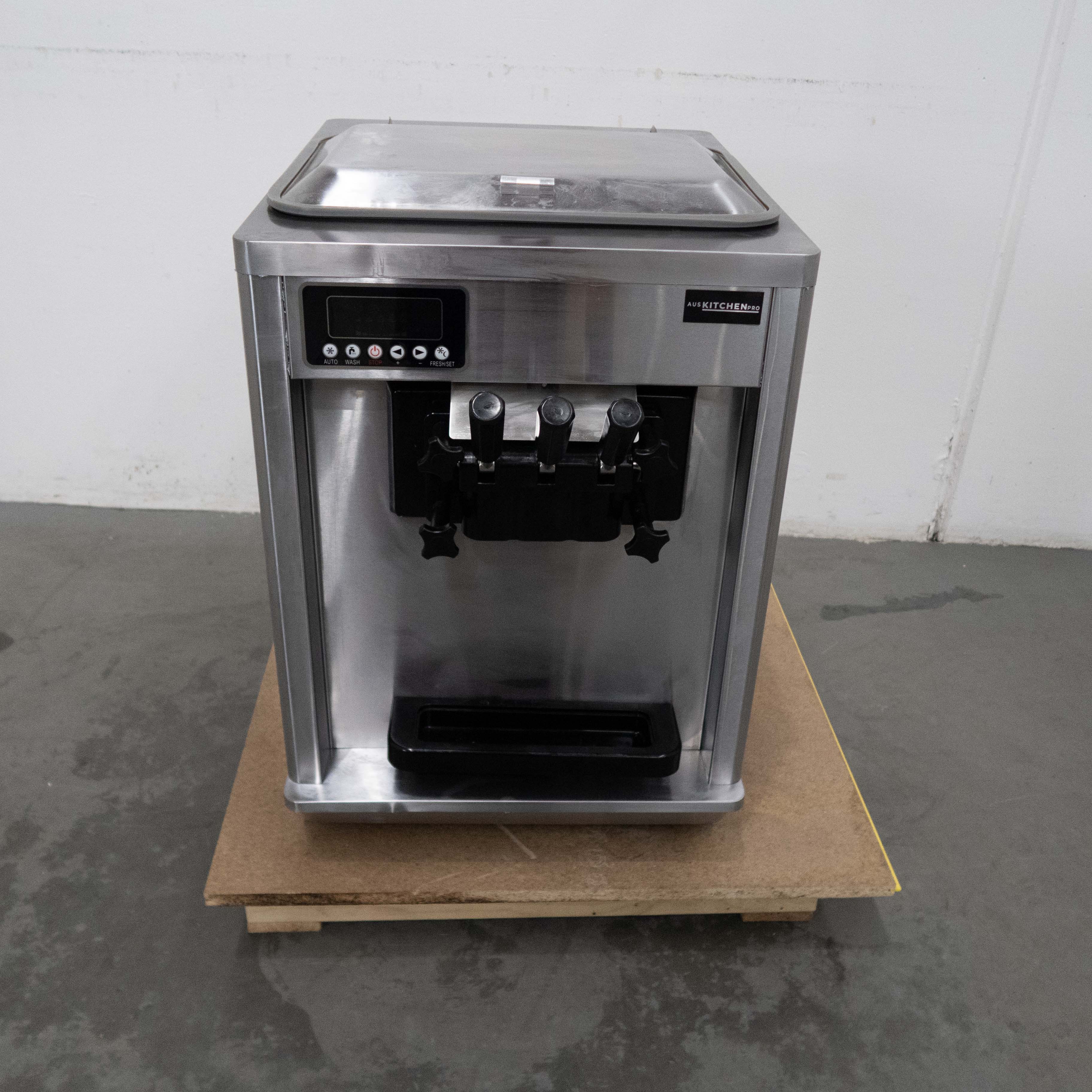 Aus Kitchen Pro AUSKPSS808-1 Ice Cream Machine - 910759