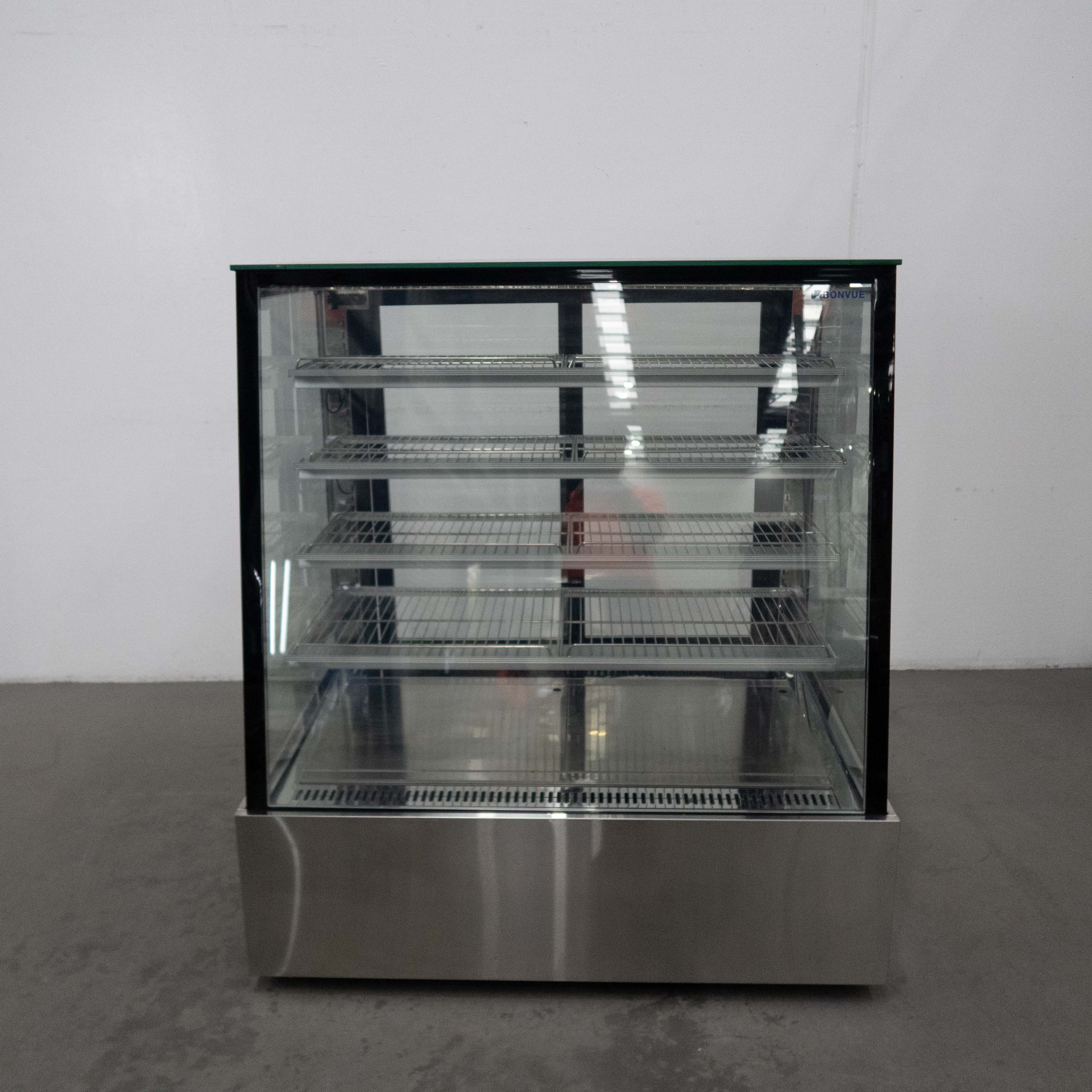 Bonvue SLP840C Deluxe Chilled Display Cabinet - 912826