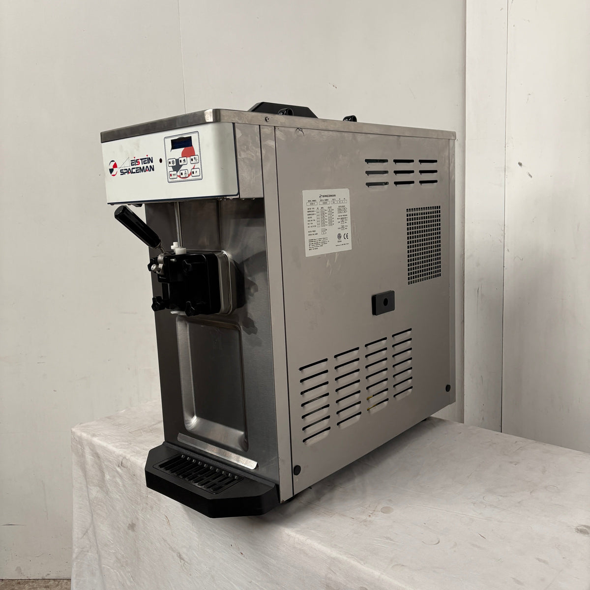 Spaceman 6228A-C Soft Serve Ice Cream Machine - 912908