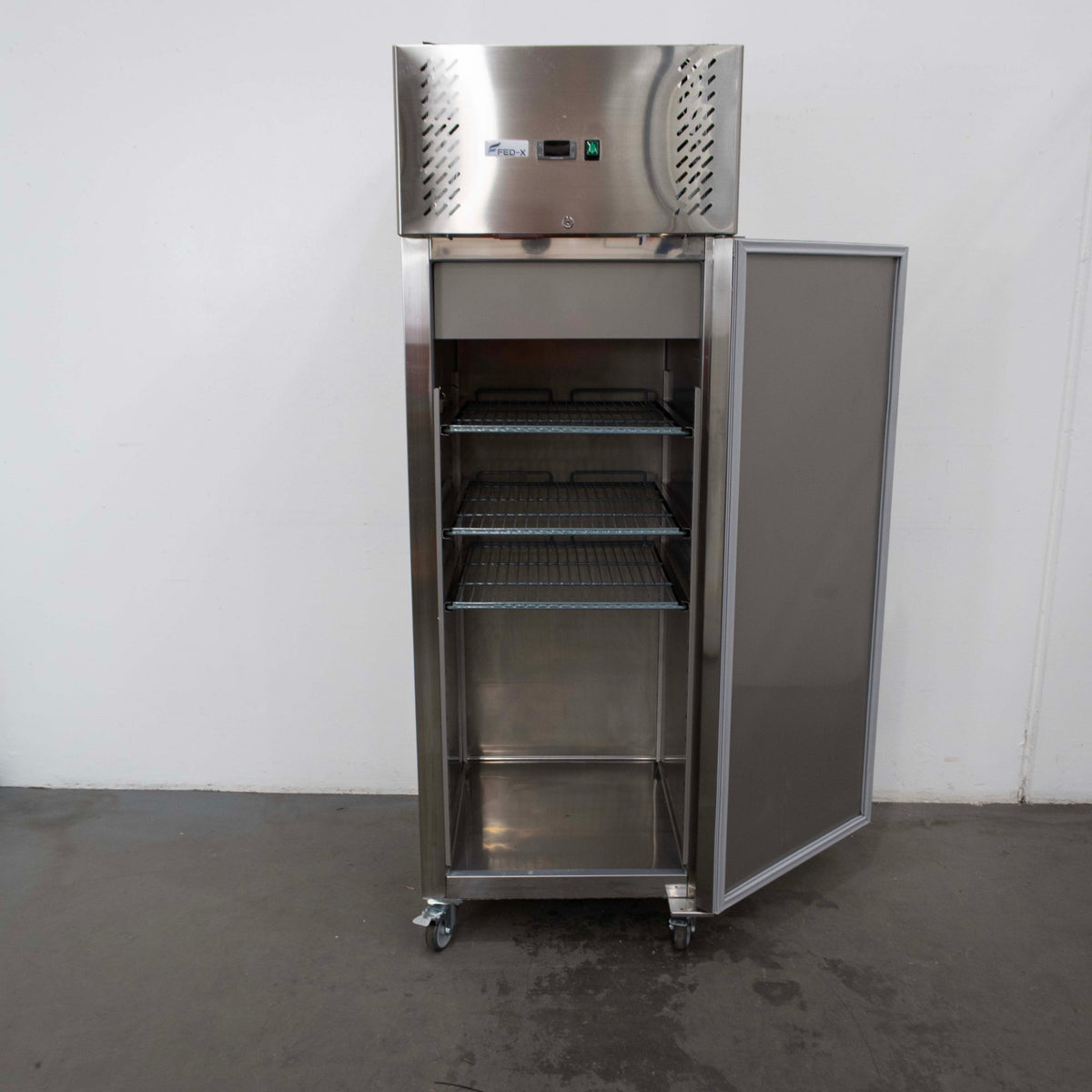 FED-X XURC600SFV Upright Fridge - 920940
