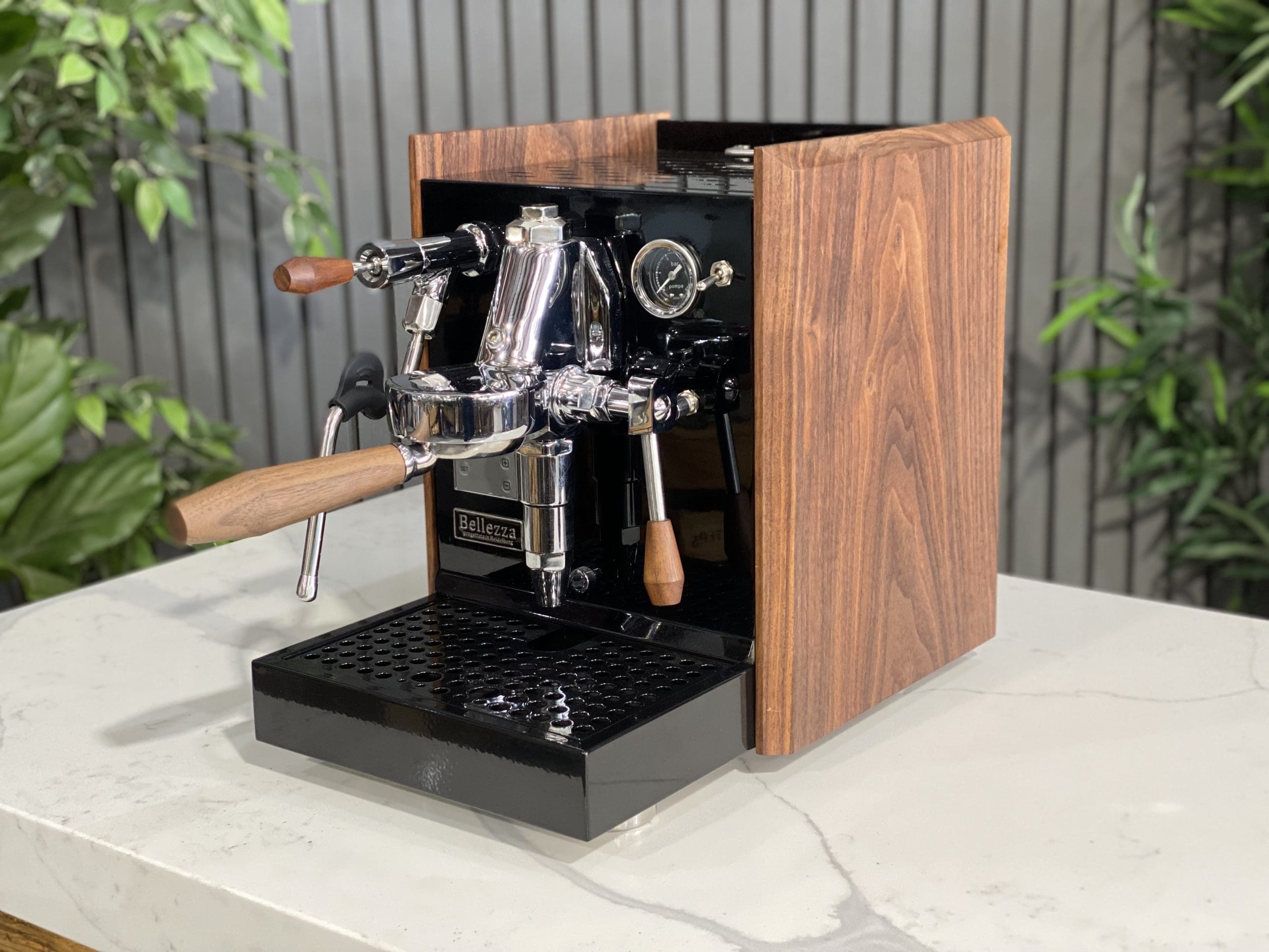 Bellezza Chiara Leva Black - 1 Group Commercial Espresso Machine - Timber