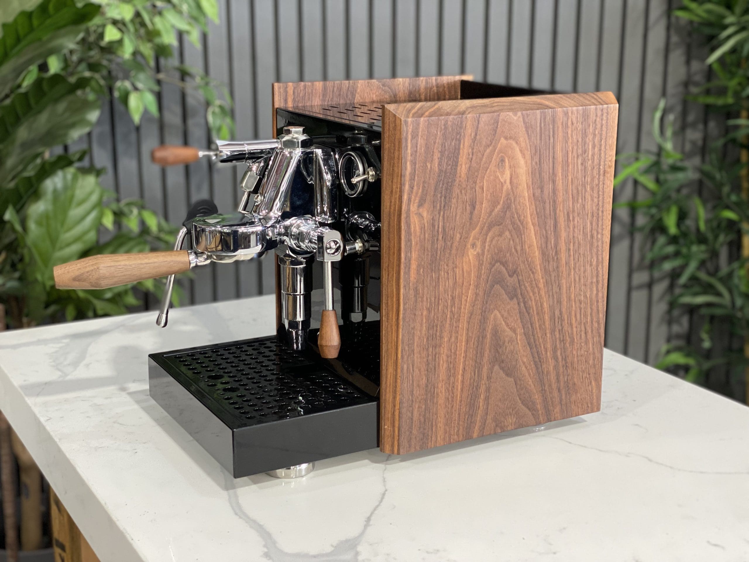 Bellezza Chiara Leva Black - 1 Group Commercial Espresso Machine - Timber