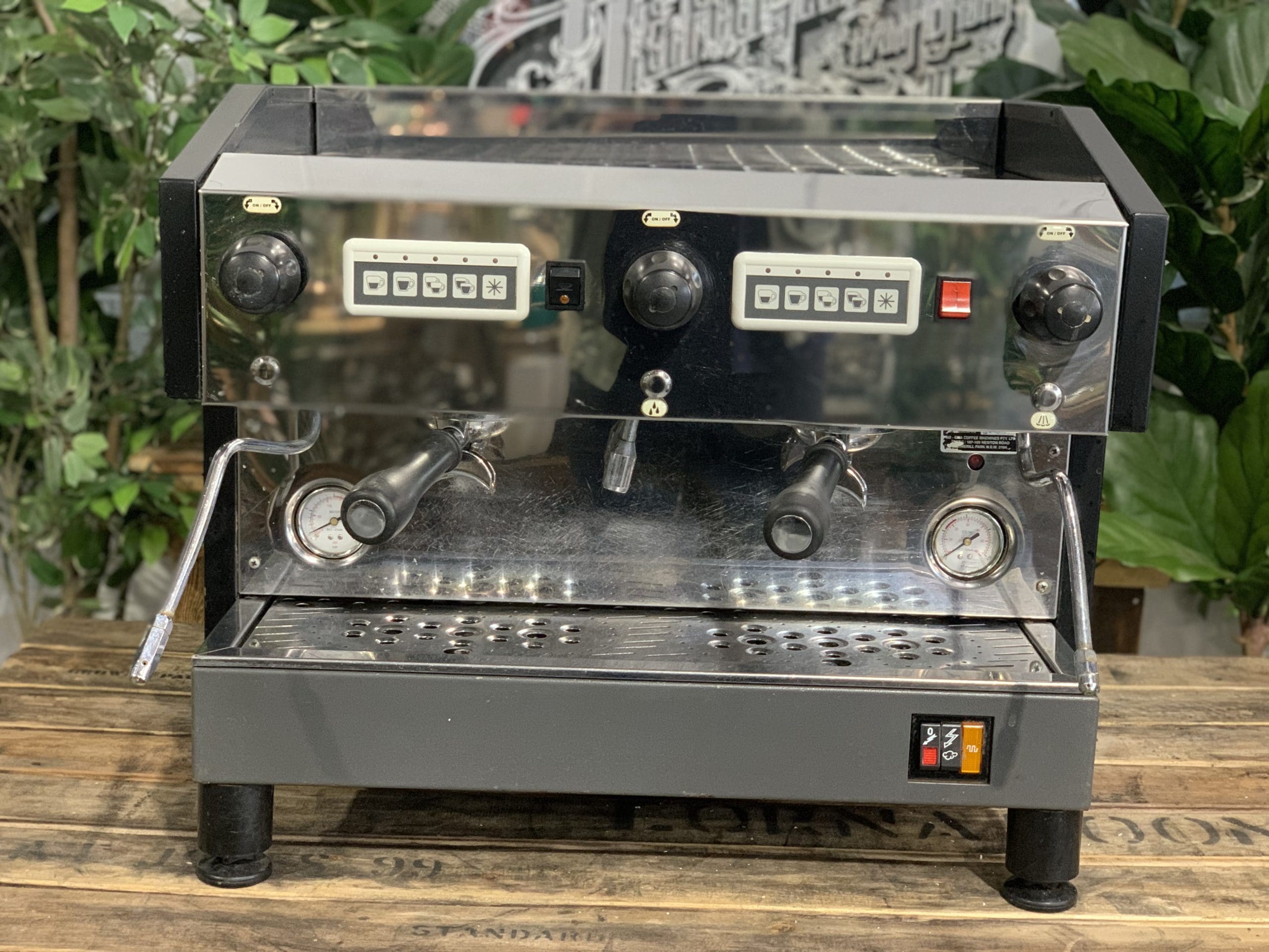 Boema Deluxe D-V215A Low Cup 2 Group Black Espresso Coffee Machine - 31037