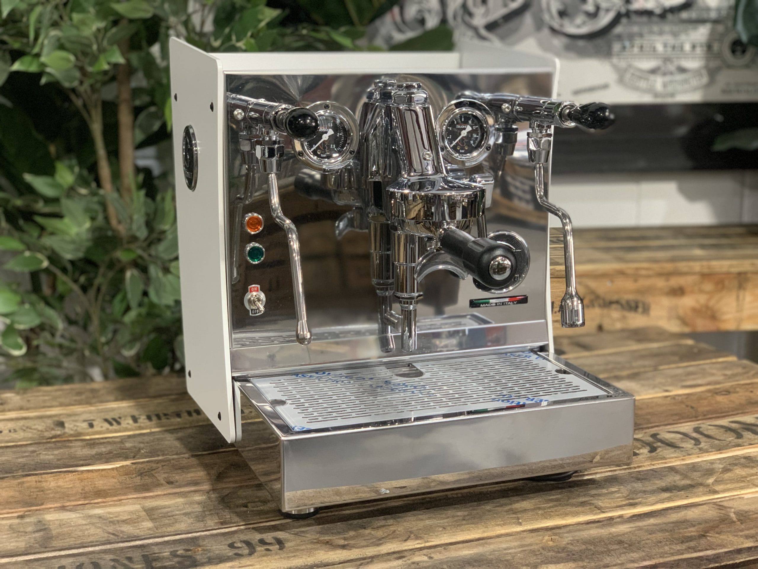 Brugnetti Giulietta White - 1 Group Commercial Espresso Machine - Stainless