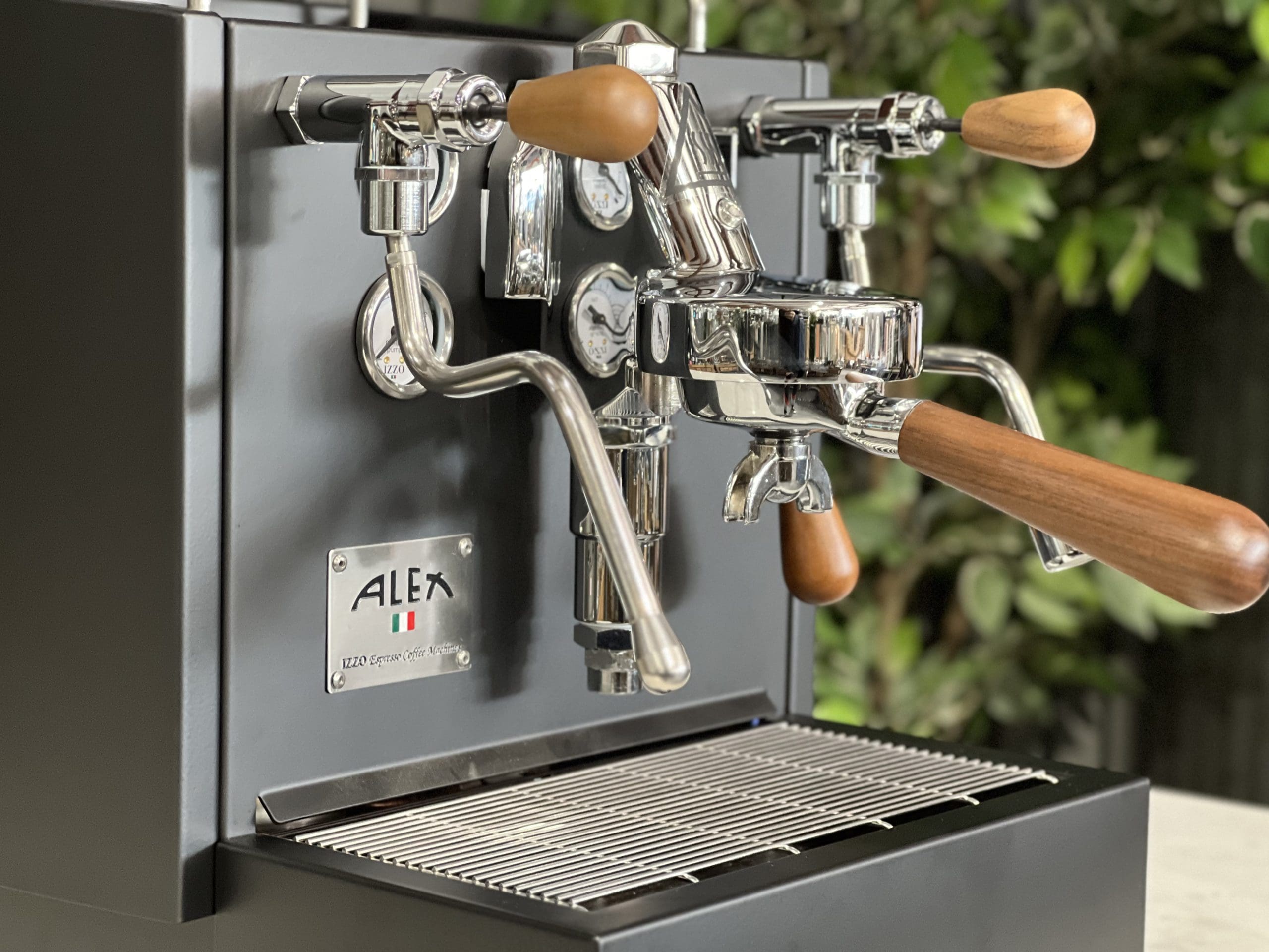 Izzo Alex Duetto IV PLUS black - 1 Group Commercial Espresso Machine - Timber