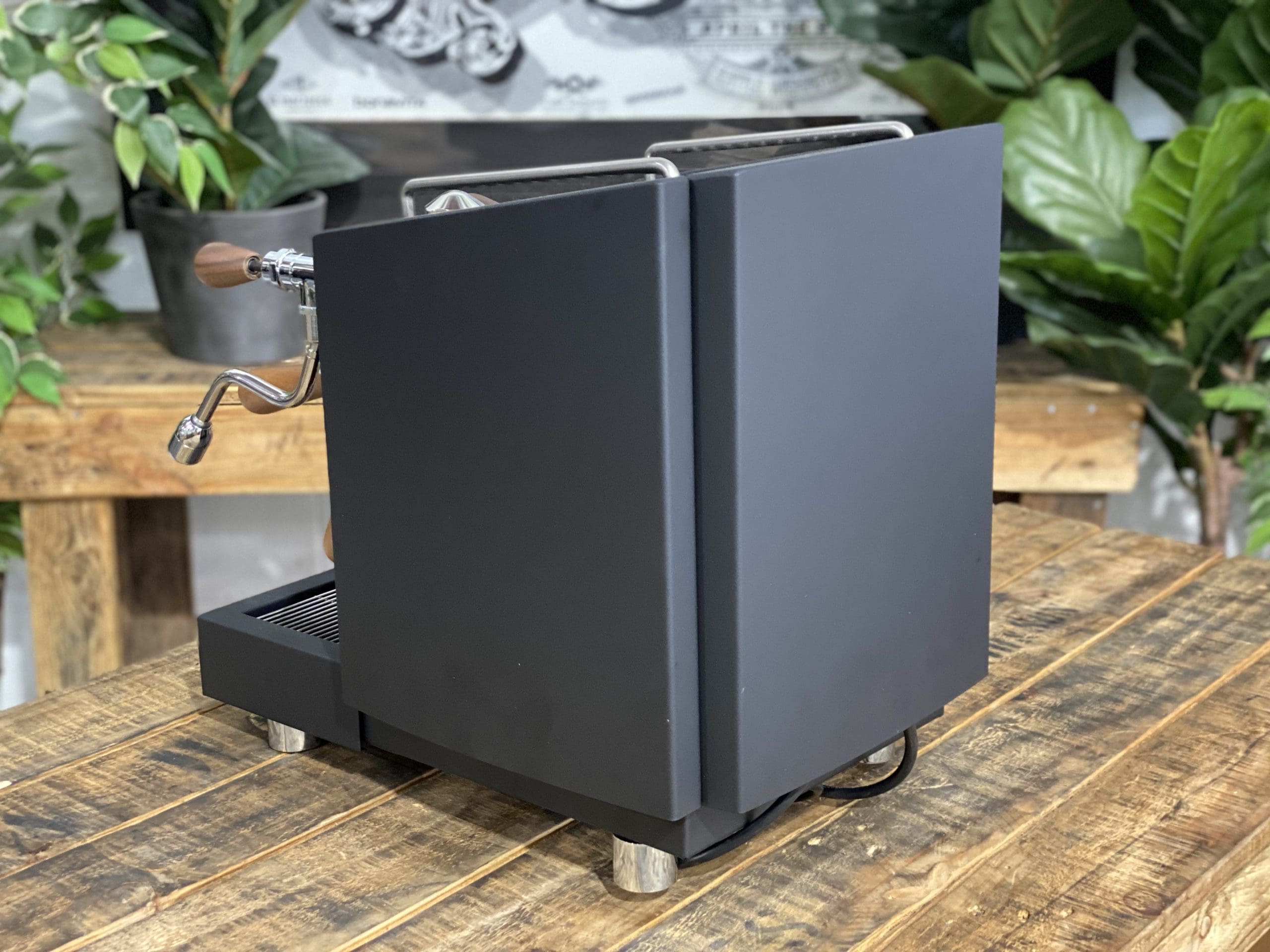 Izzo Vivi Duetto Dual Boiler Black - 1 Group Commercial Espresso Machine - Timber