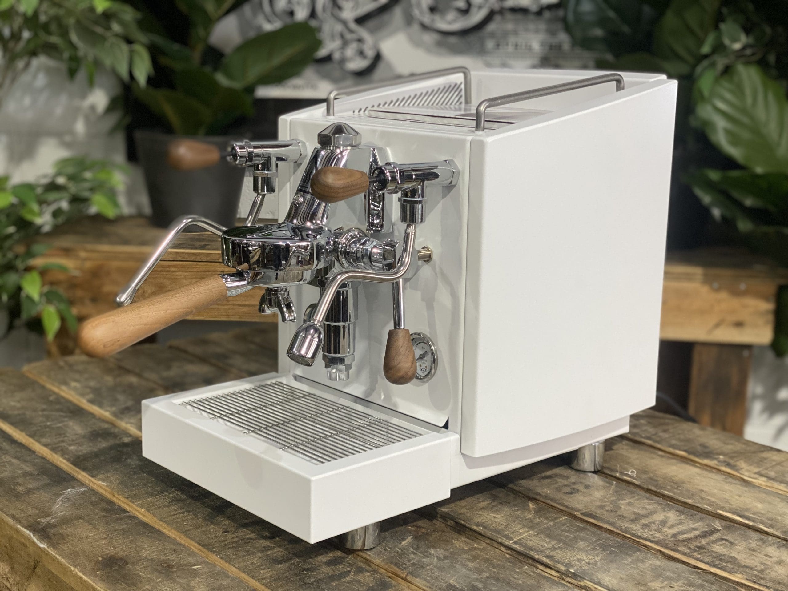 Izzo Vivi PID White - 1 Group Commercial Espresso Machine - Timber