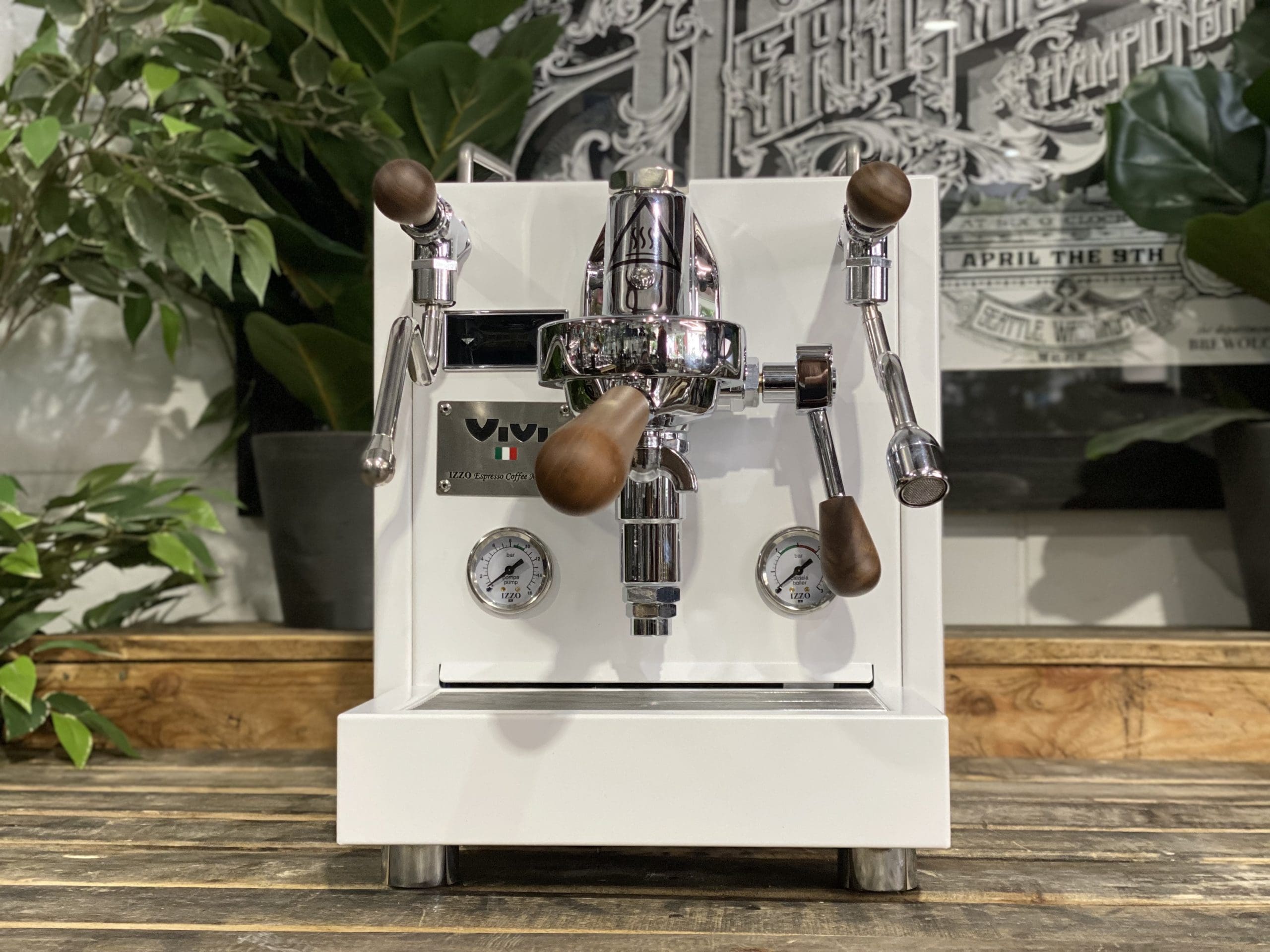 Izzo Vivi PID White - 1 Group Commercial Espresso Machine - Timber