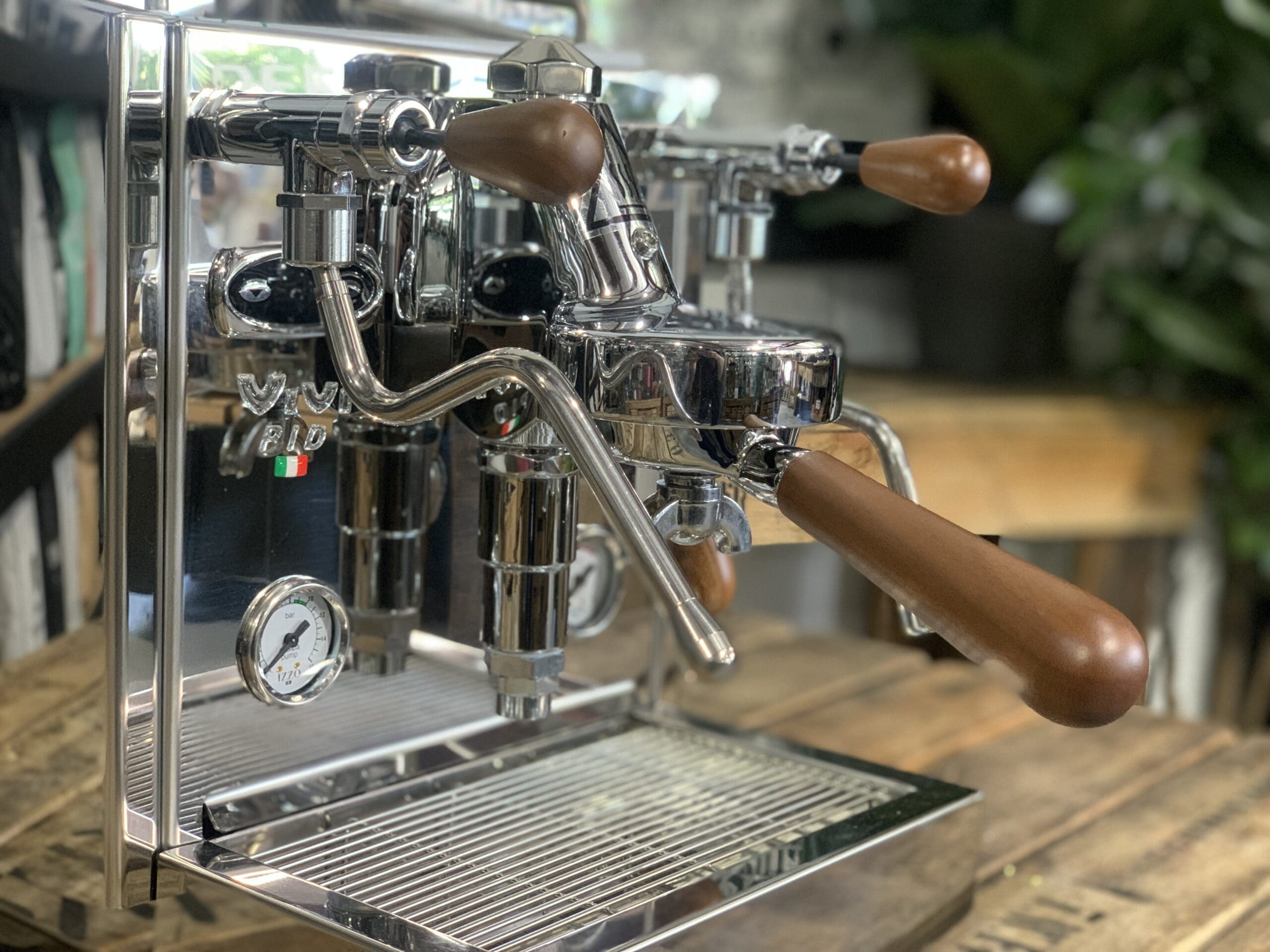 Izzo Vivi PID Flick Taps Stainless With Kit - 1 Group Commercial Espresso Machine - Timber