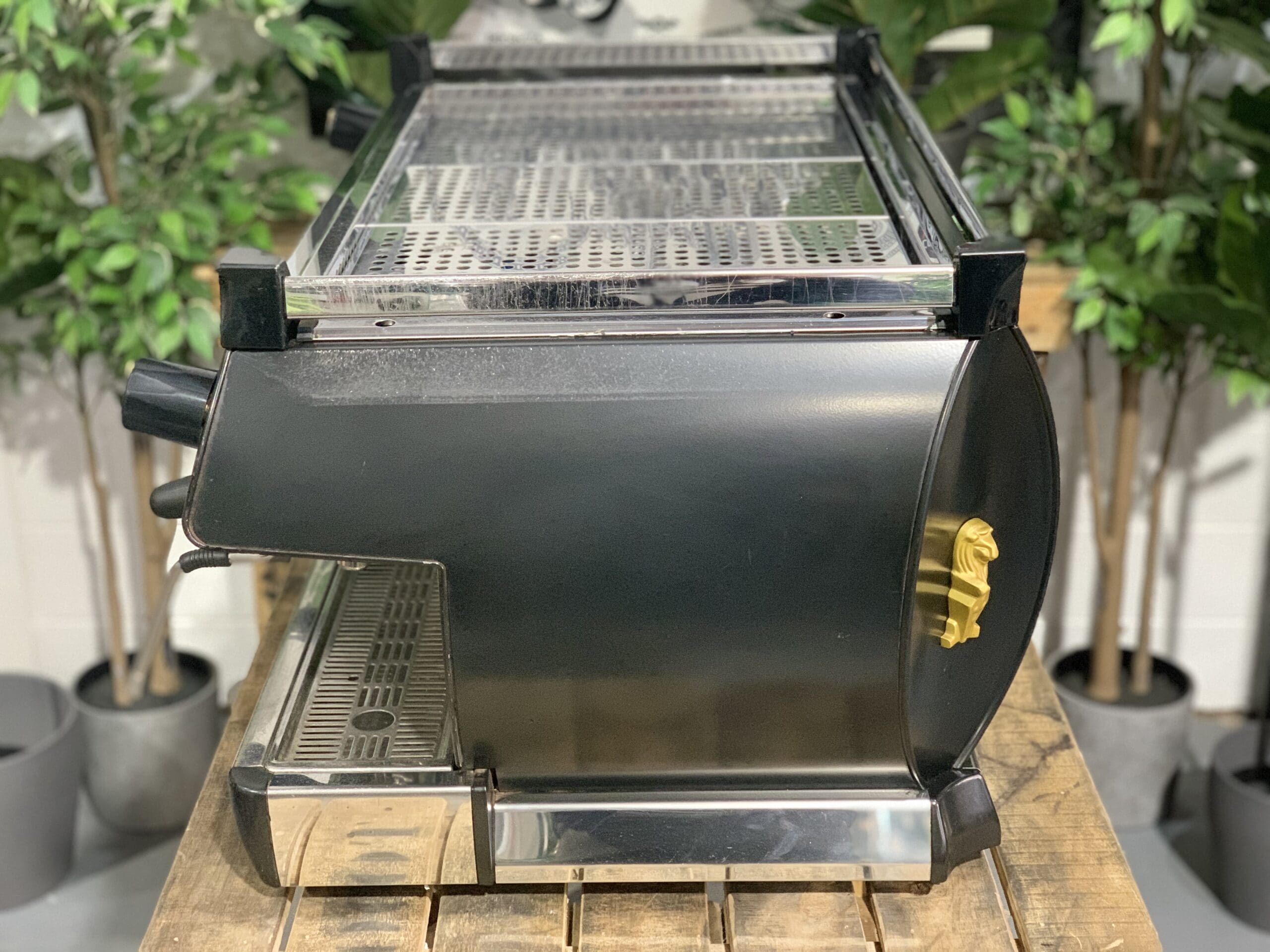 La Marzocco GB5 3 Group Black with Gold Badge & Lions - 18379