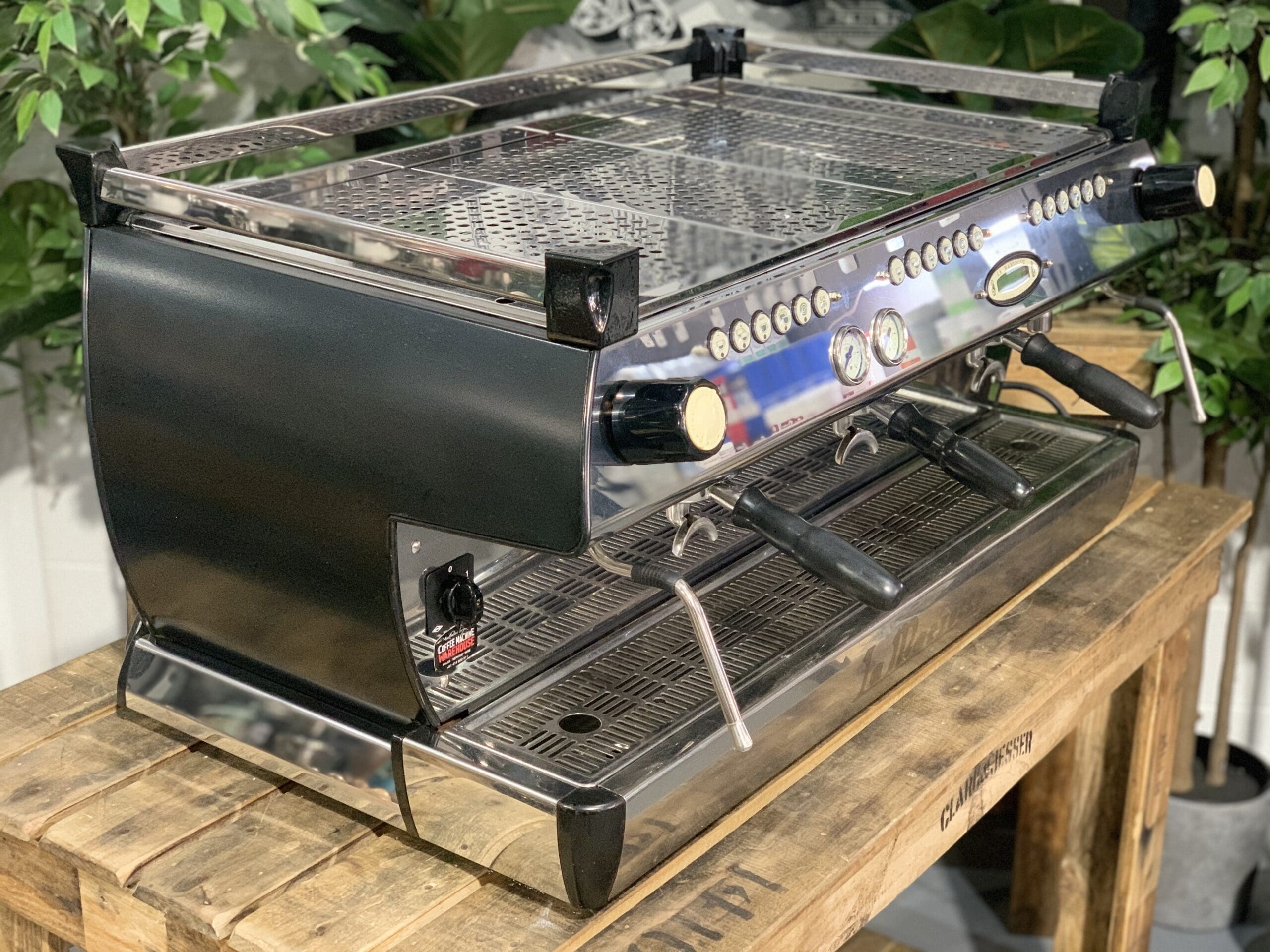 La Marzocco GB5 Black with Badge & Lions - 3 Group Commercial Espresso Machine - Gold