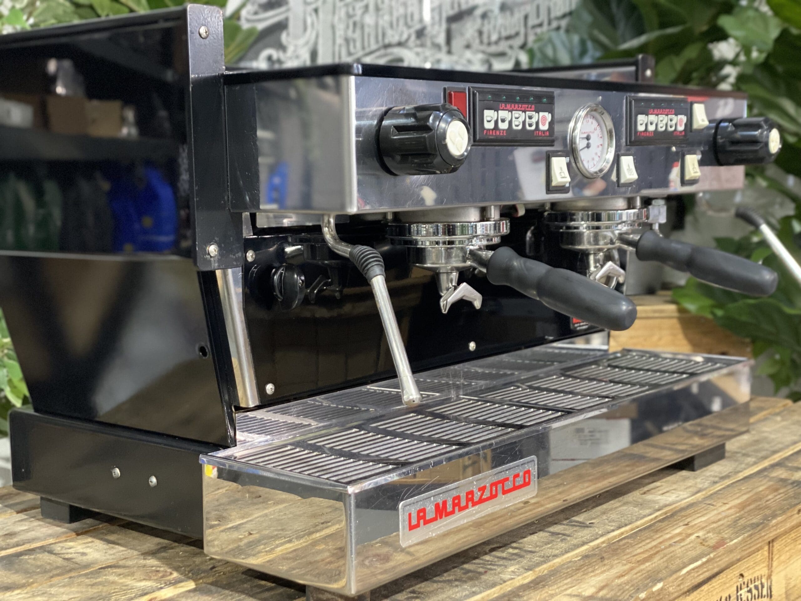 La Marzocco Linea Classic - 2 Group Commercial Espresso Machine - Black