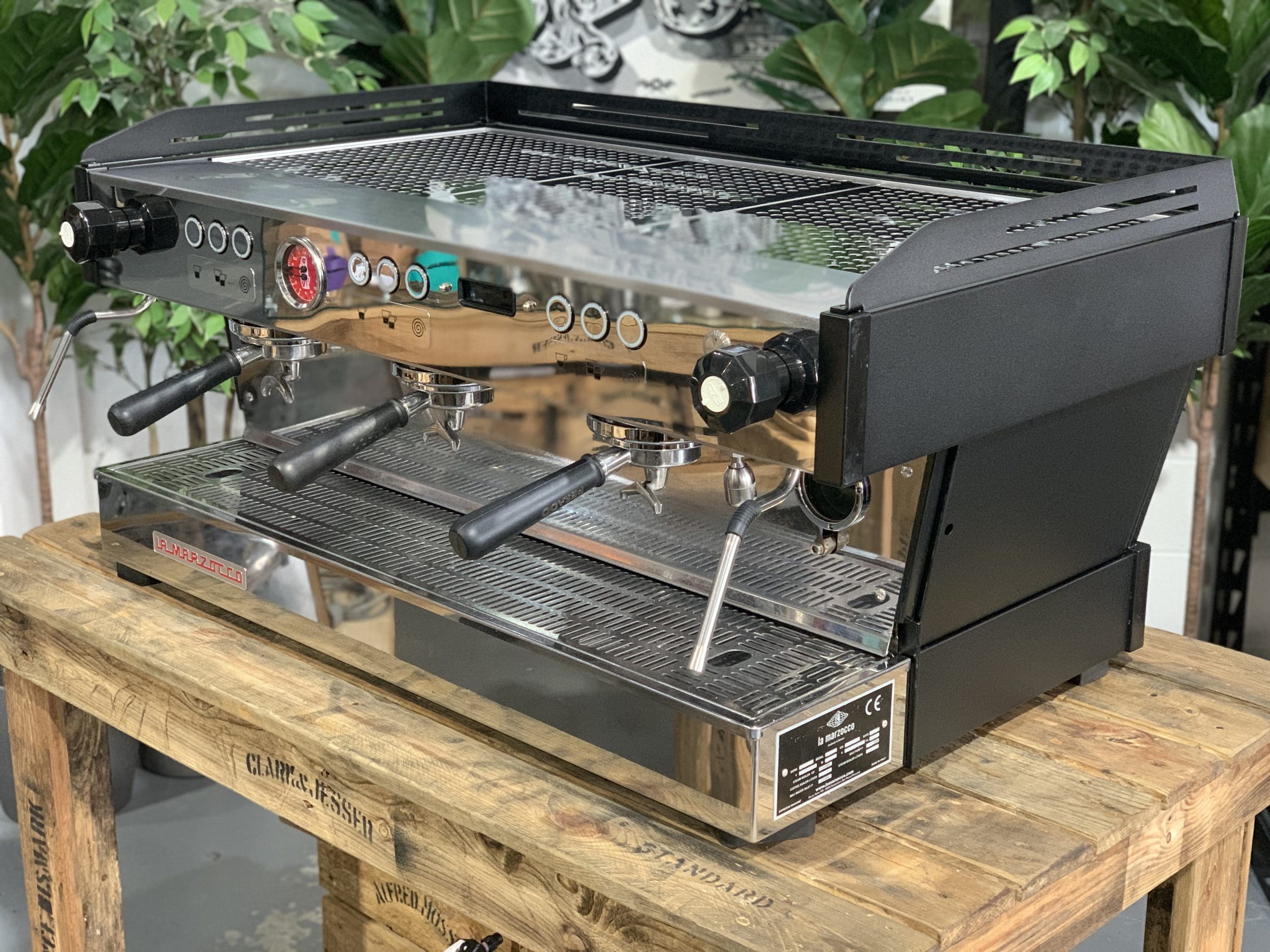 La Marzocco Linea PB - 3 Group Commercial Espresso Machine - Black