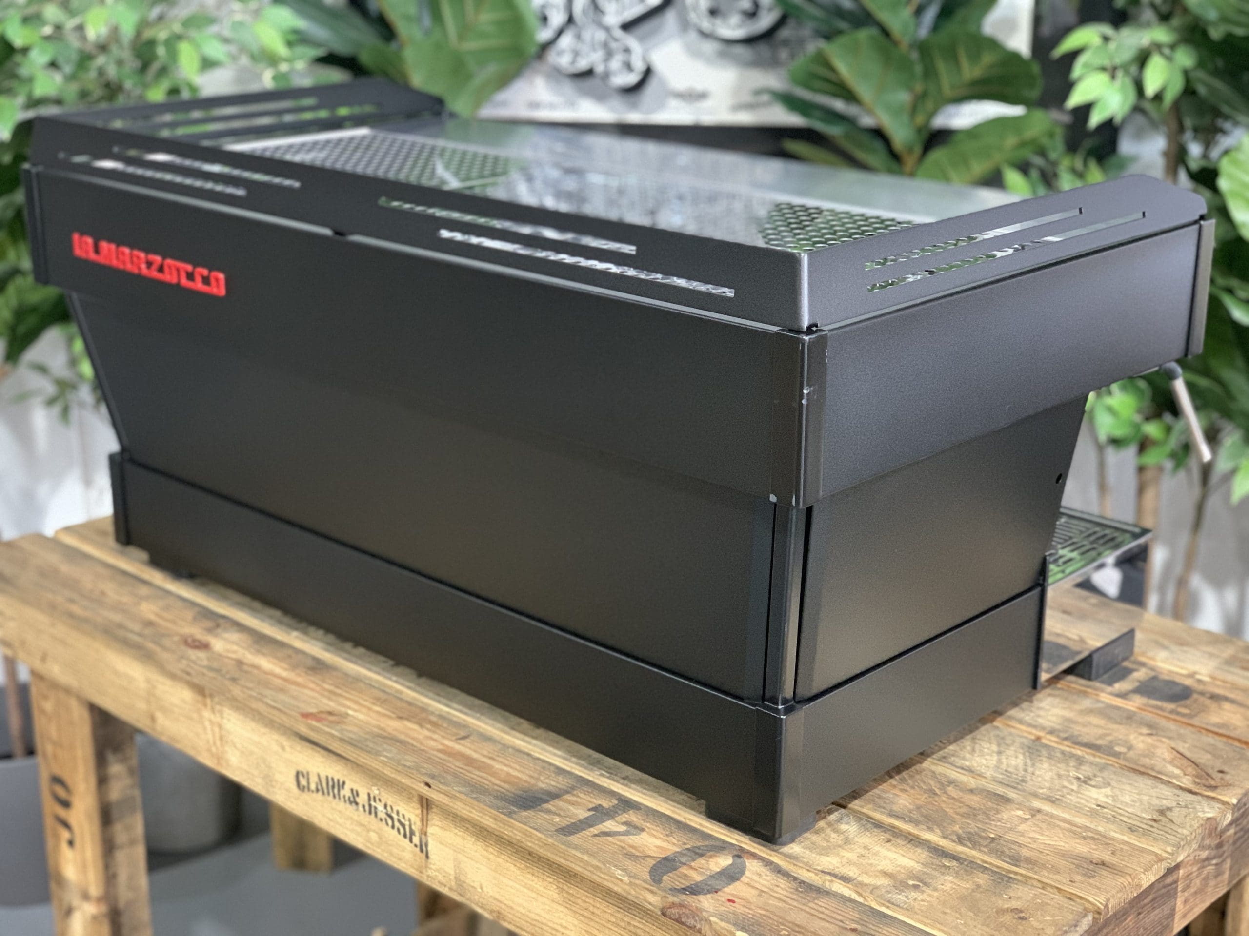 La Marzocco Linea PB - 3 Group Commercial Espresso Machine - Black