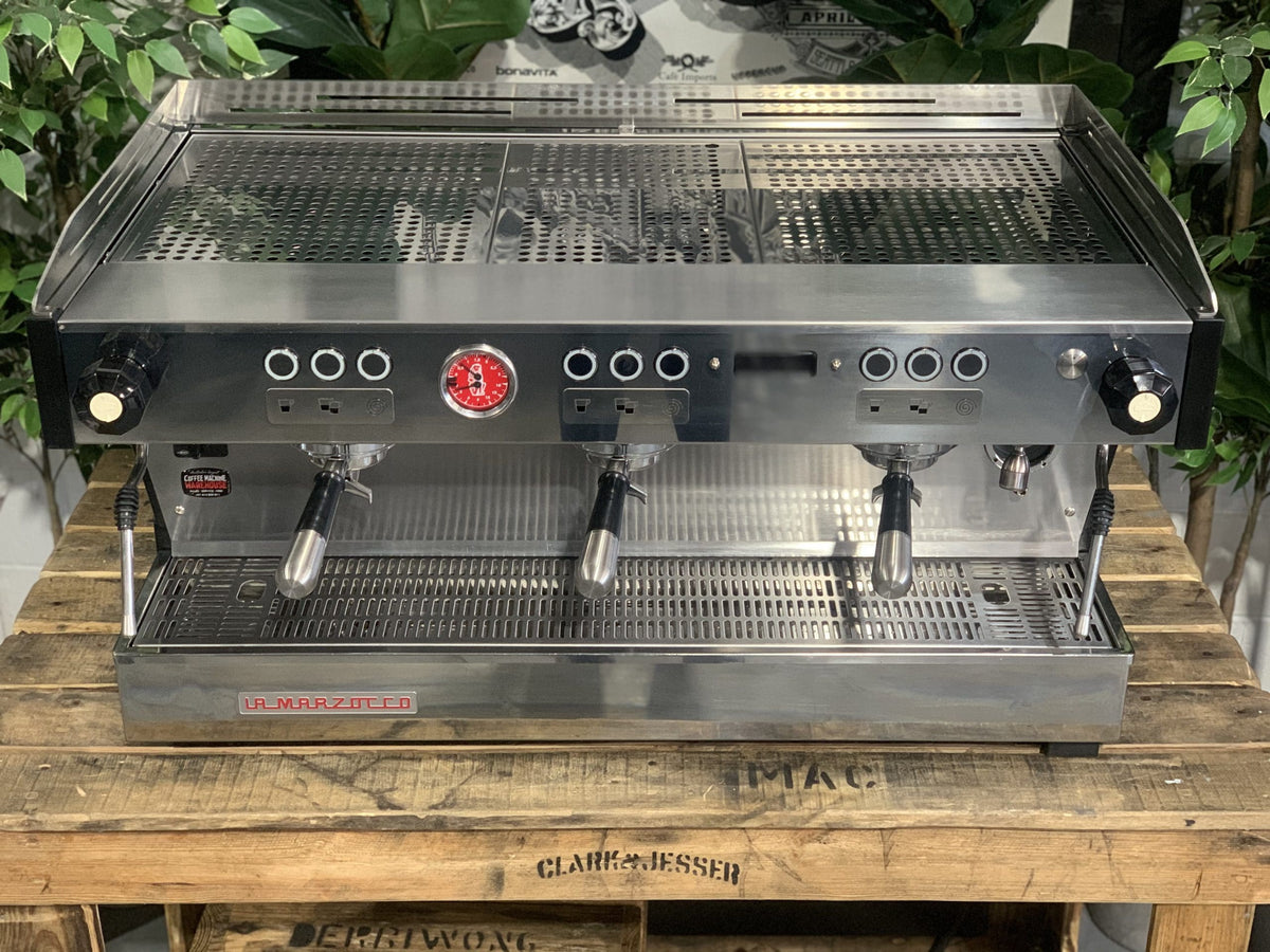 La Marzocco Linea PB - - 3 Group Commercial Espresso Machine - Commercial