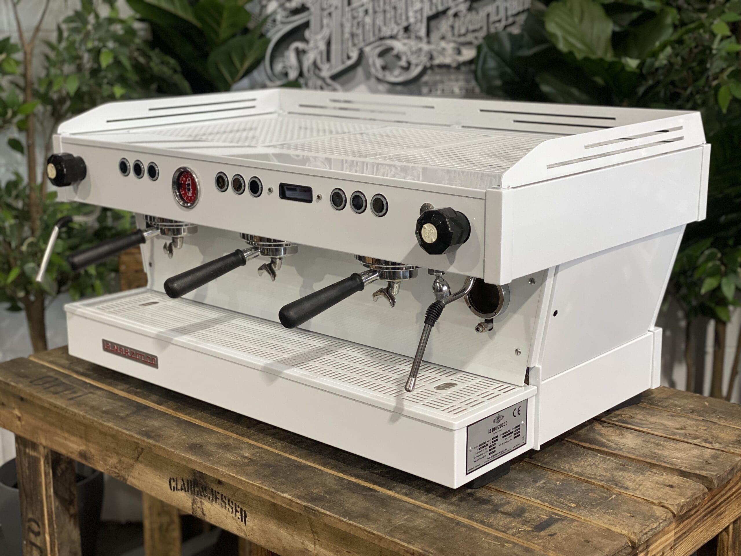 La Marzocco Linea PB Full White w Rubber Pesado Handles - 3 Group Commercial Espresso Machine - Black