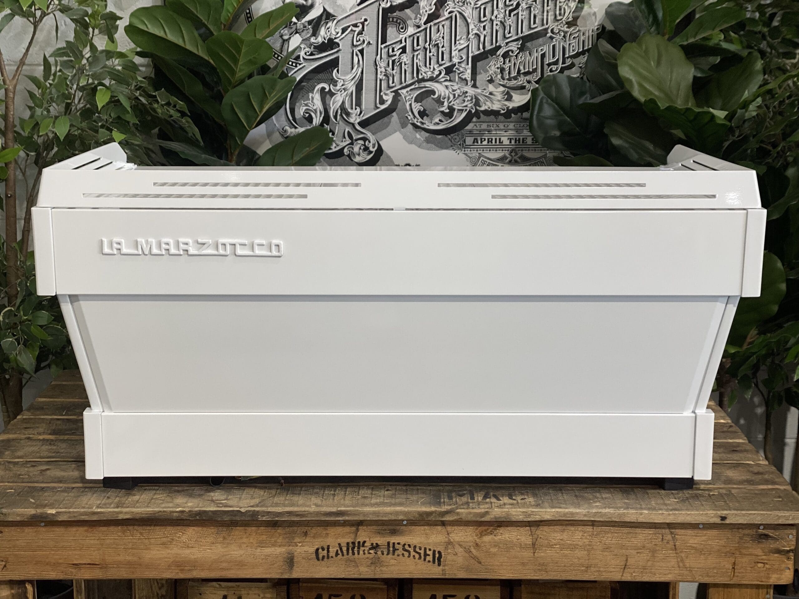 La Marzocco Linea PB 3 Group Full White w Black Rubber Pesado Handles - 18113