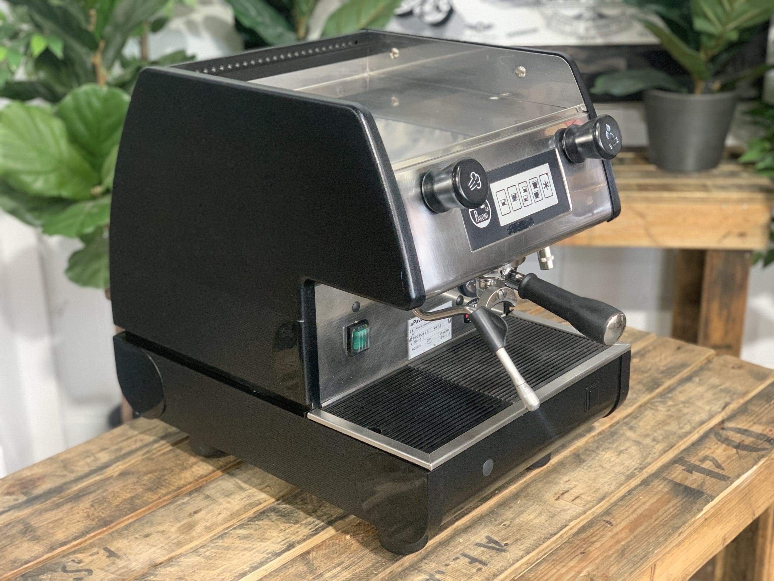 La Pavoni Tipo Pub - 1 Group Commercial Espresso Machine - Black